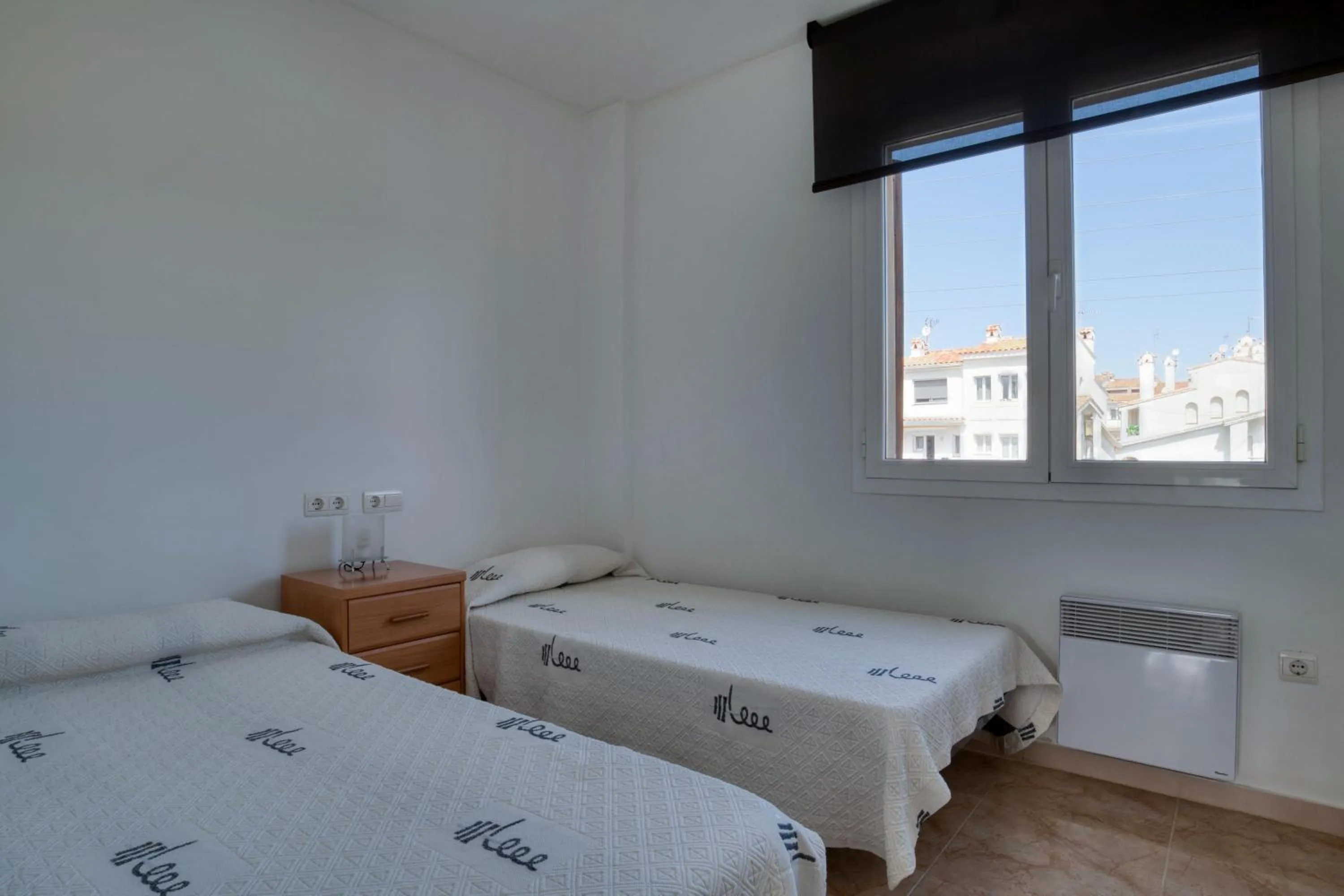 Property building, Bed in Apartament a Sant Antoni de Calonge