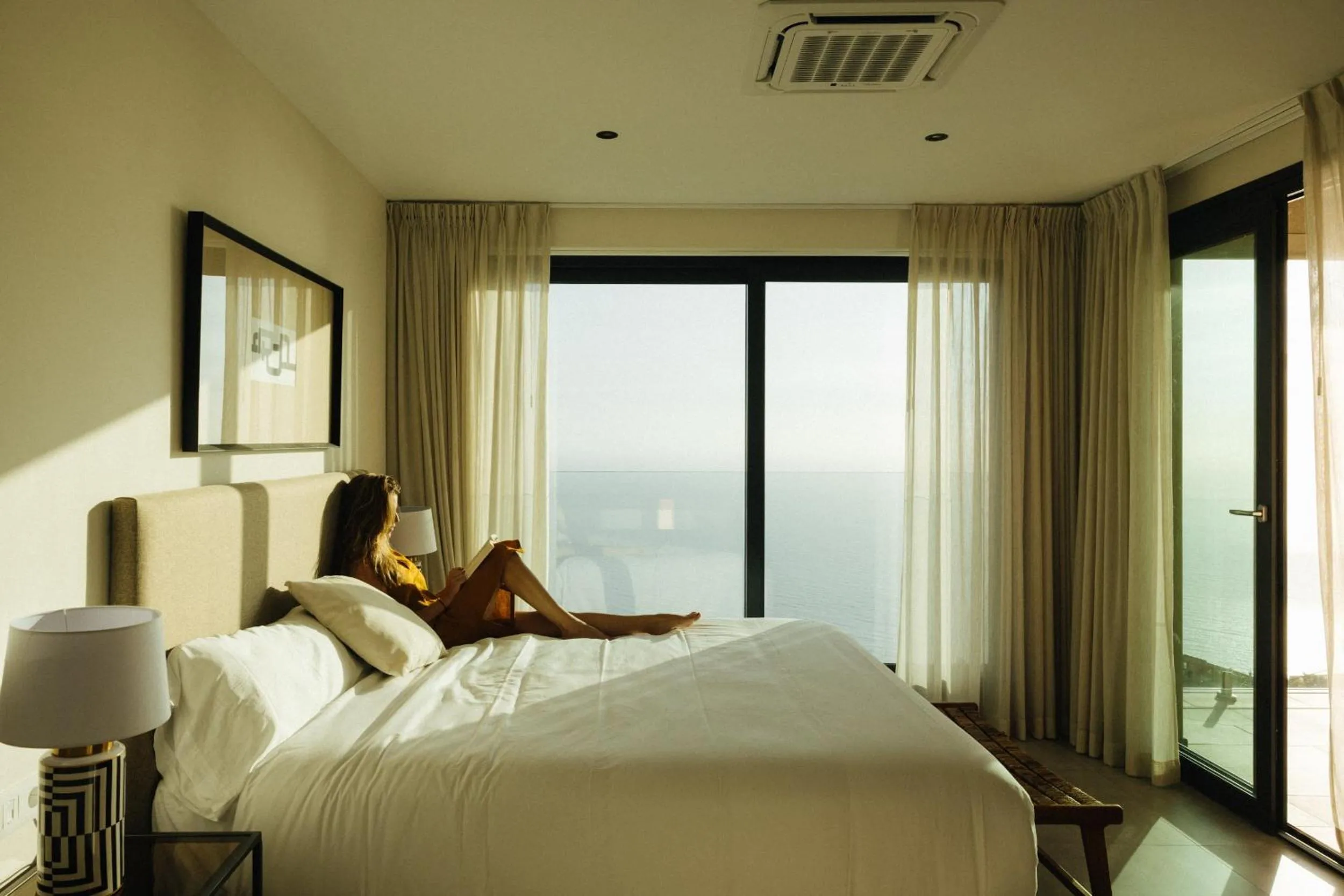 Bed in Anamcara Suites