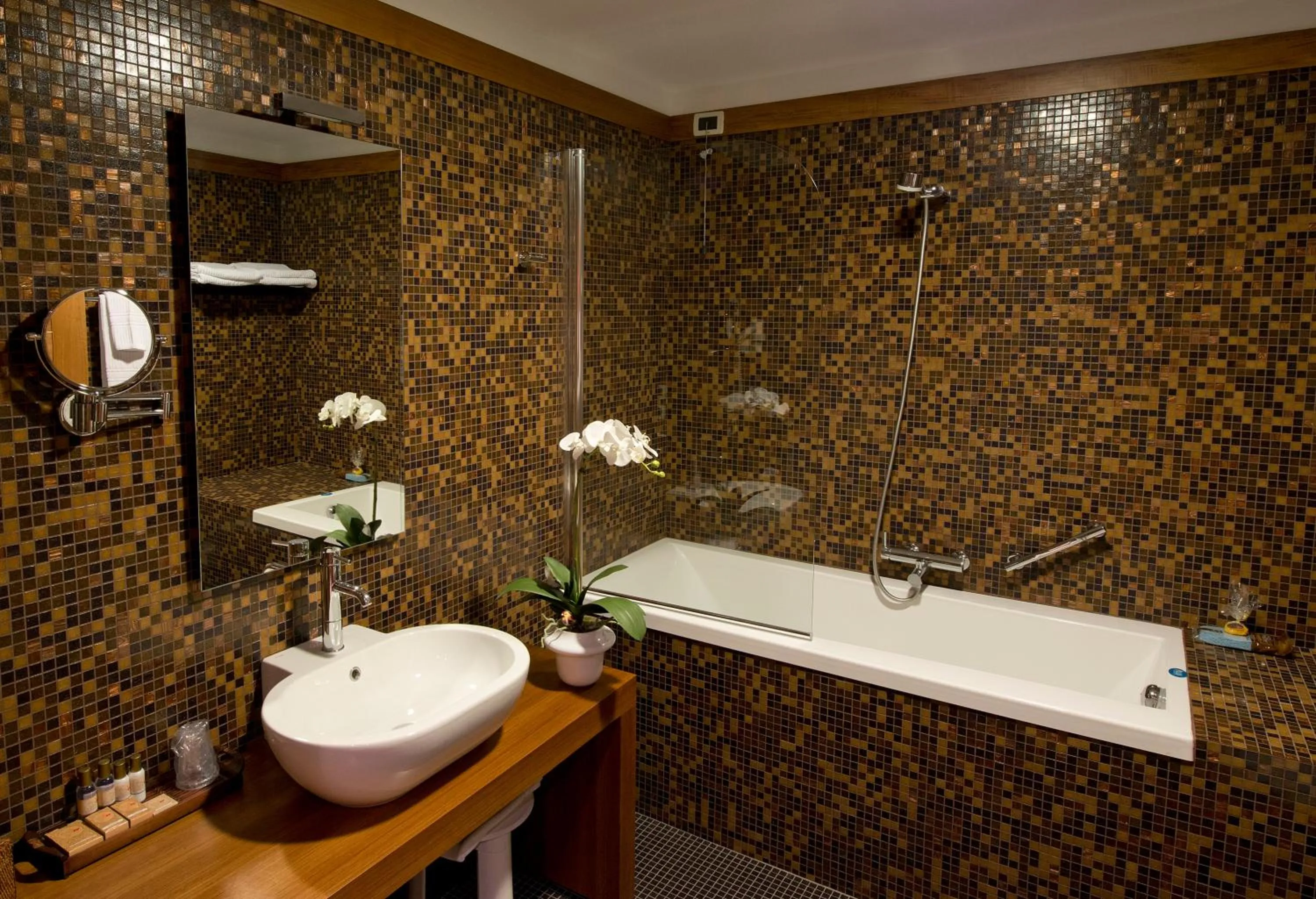 Bathroom in Thai Si Royal Thai Spa