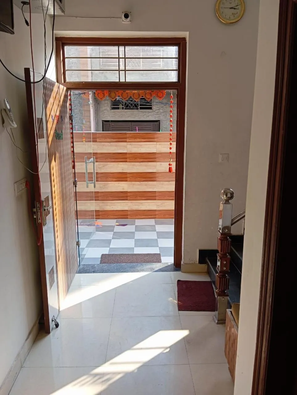 Facade/entrance in Roop Niwas