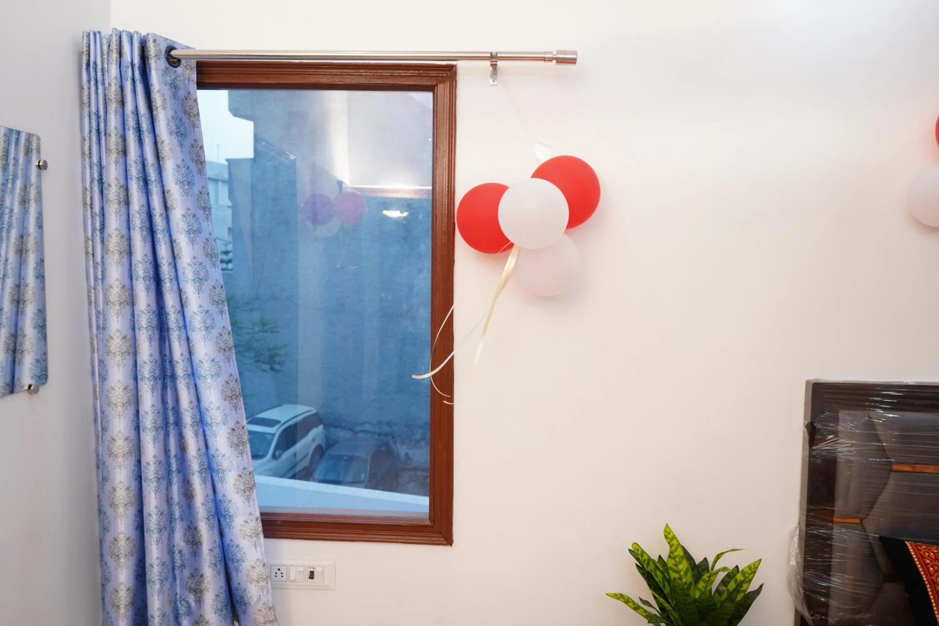 Property building in Roop Niwas