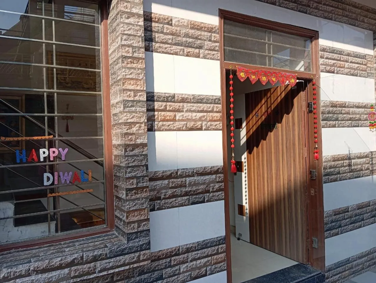 Property building in Roop Niwas