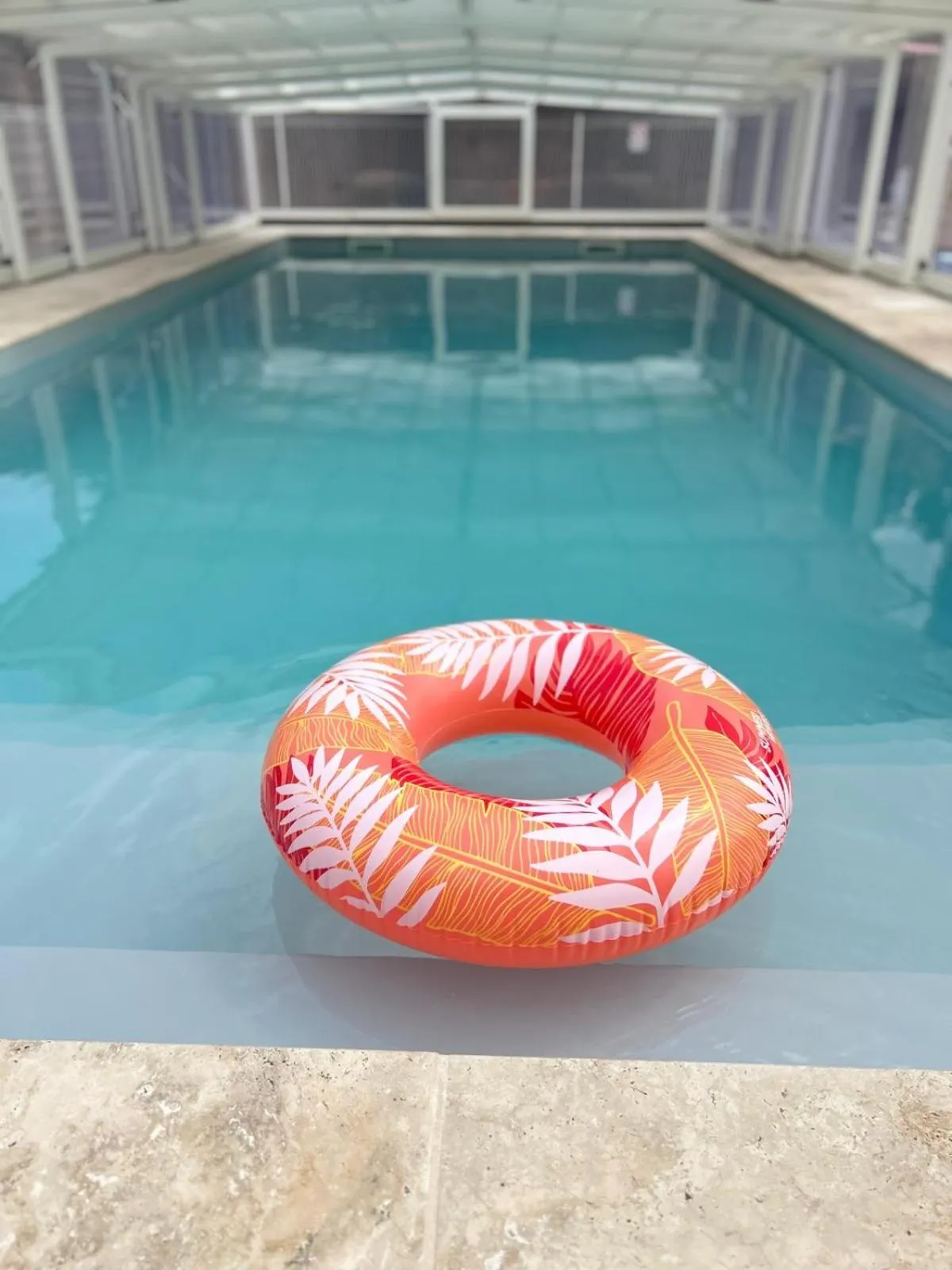 Swimming pool in Domaine de Fontsauzine - gîtes et chambre d'hôtes