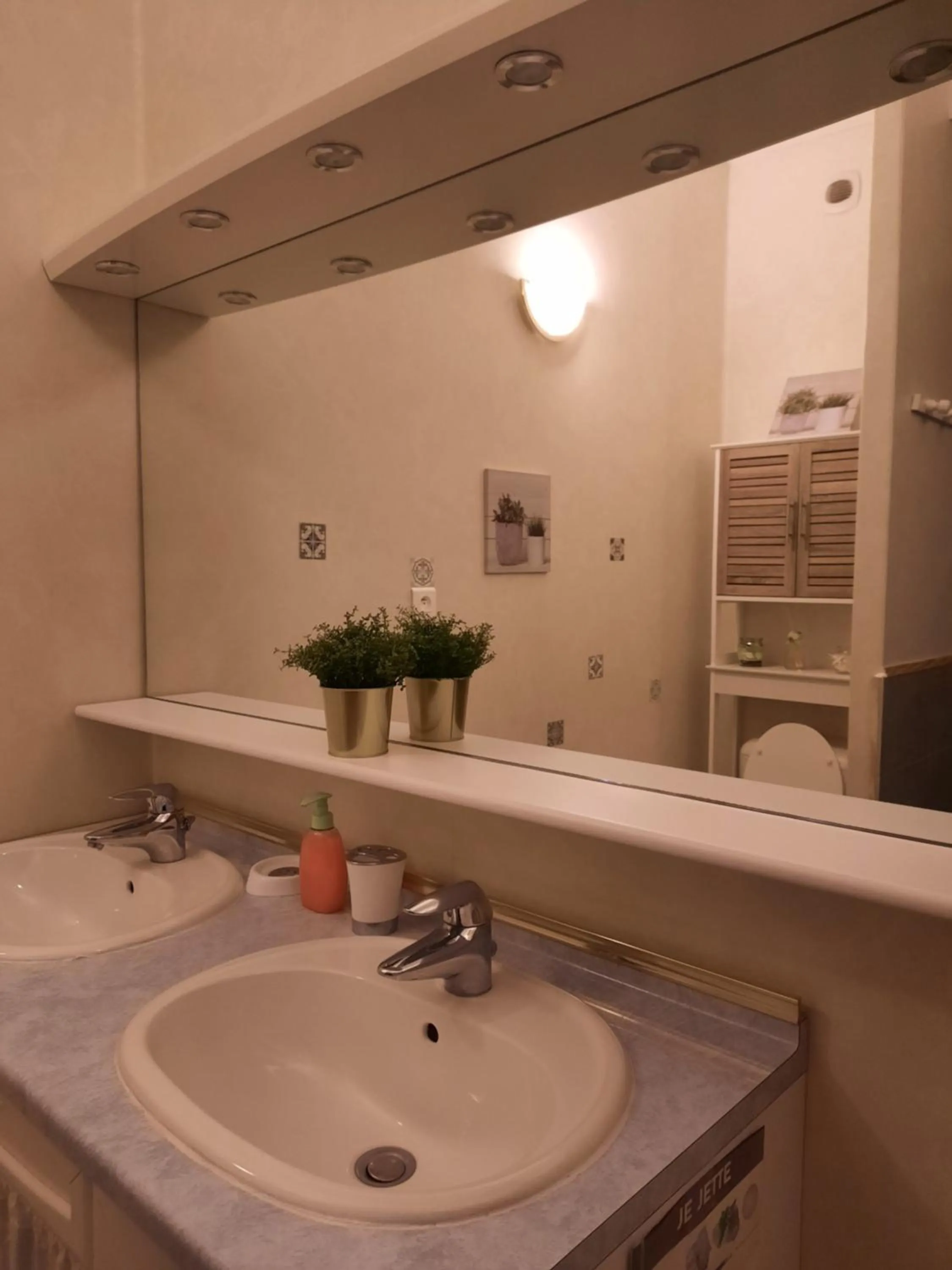 Bathroom in Domaine de Fontsauzine - gîtes et chambre d'hôtes