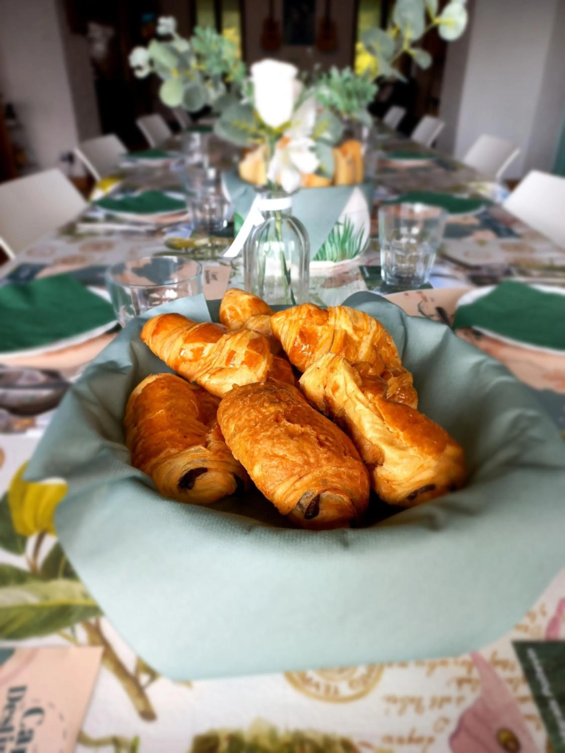 Breakfast in Domaine de Fontsauzine - gîtes et chambre d'hôtes