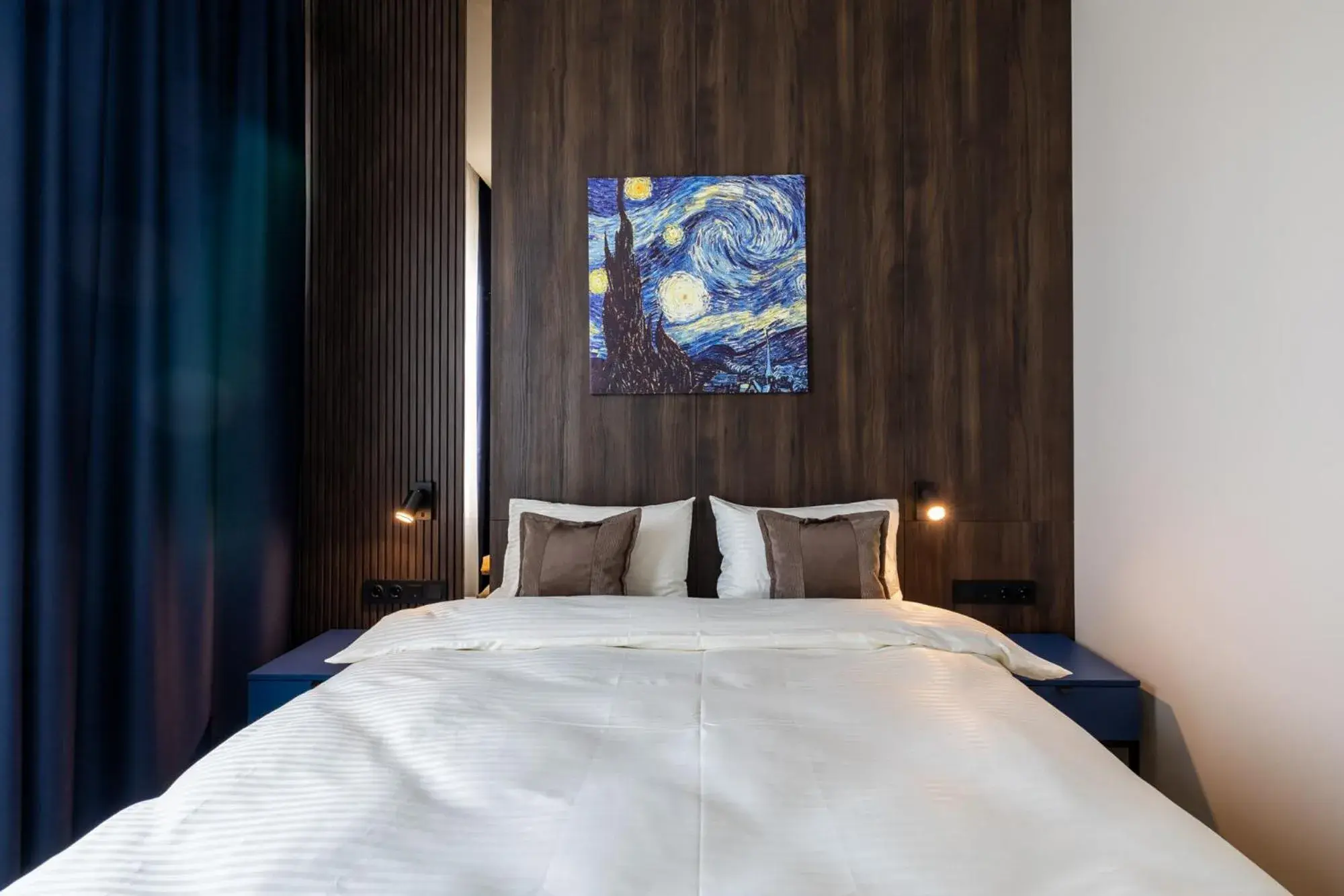 Junior Suite with Balcony - single occupancy in Art Hotel Junior Suite with Balcony - single occupancy in Art Hotel