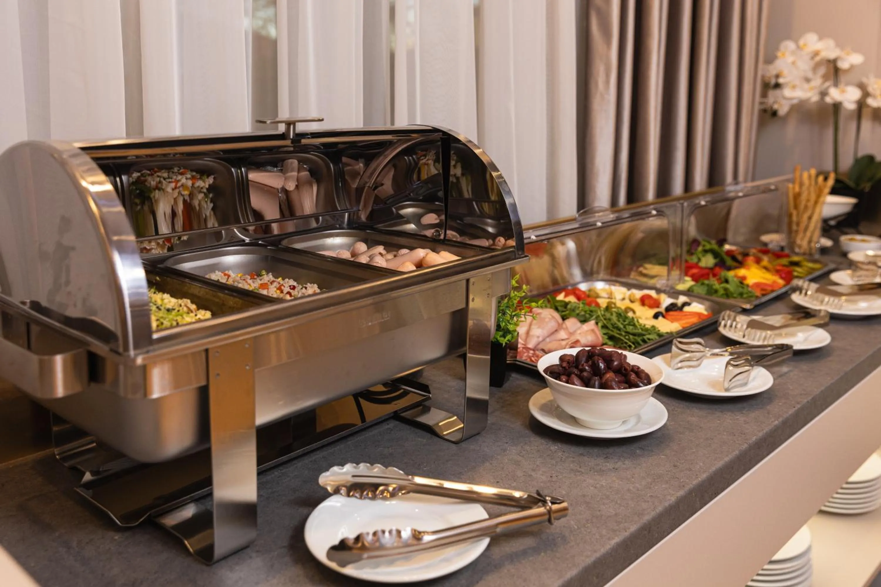 Breakfast in Art Hotel