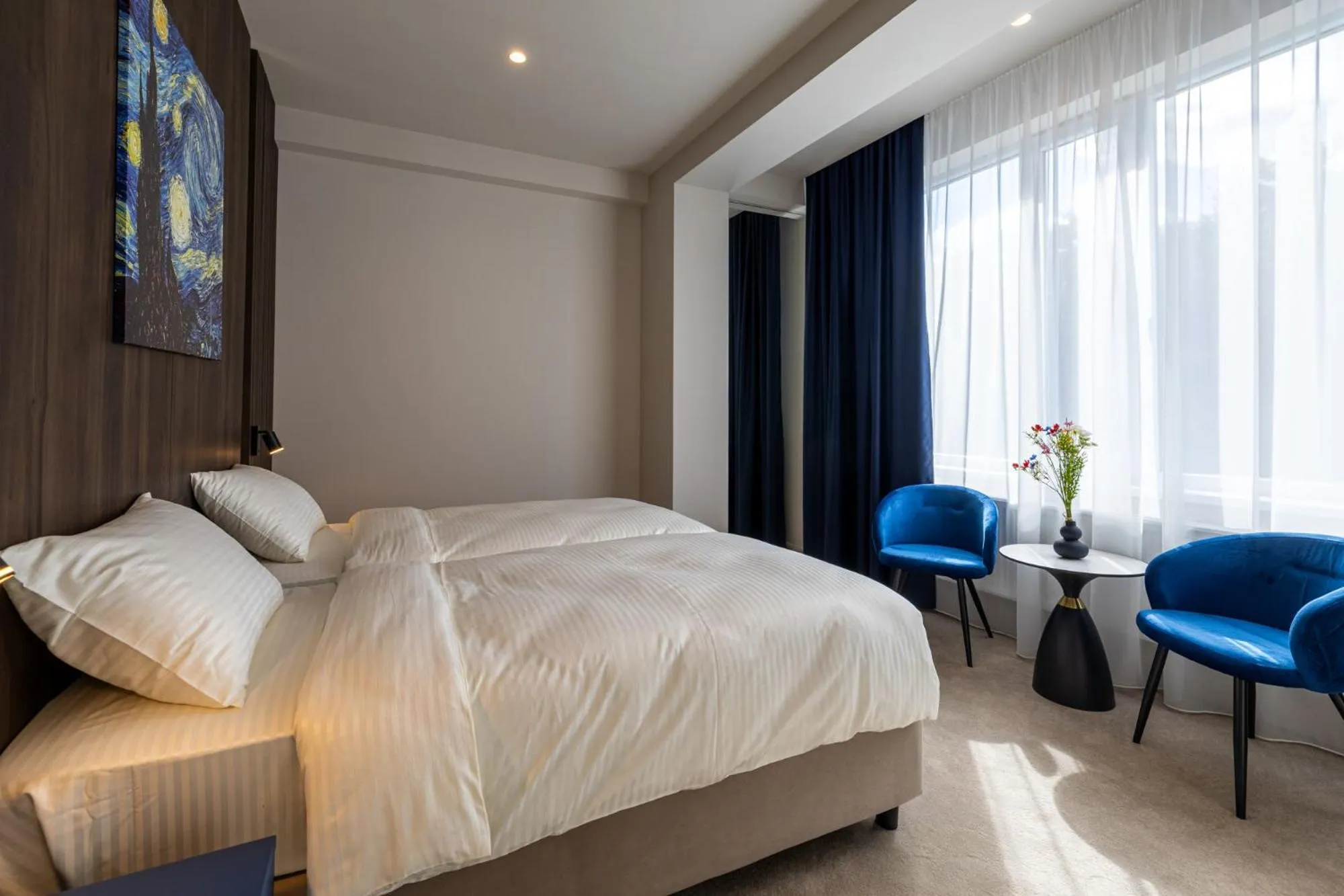 Photo of the whole room, Bed in Art Hotel