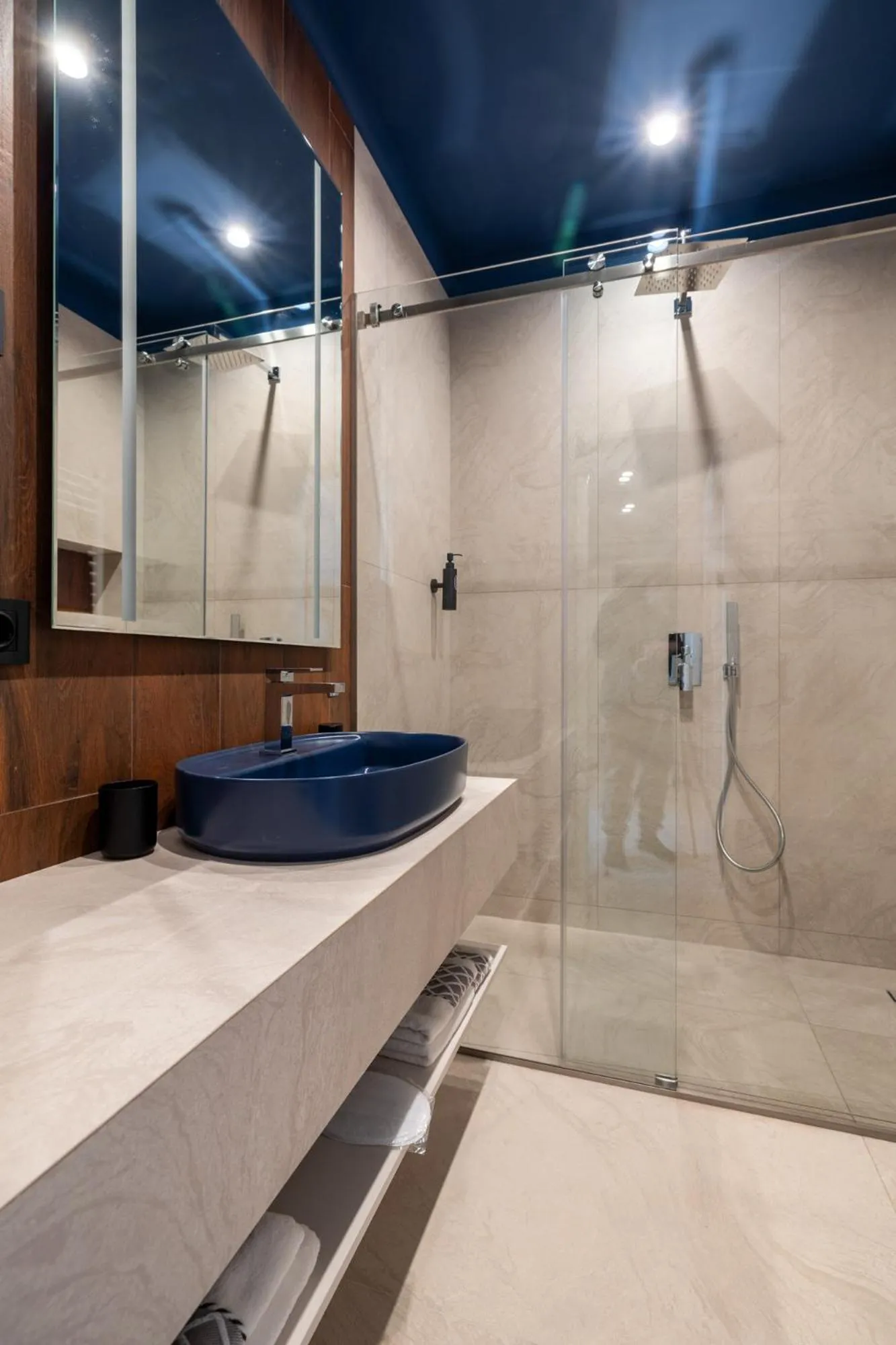 Bathroom in Art Hotel