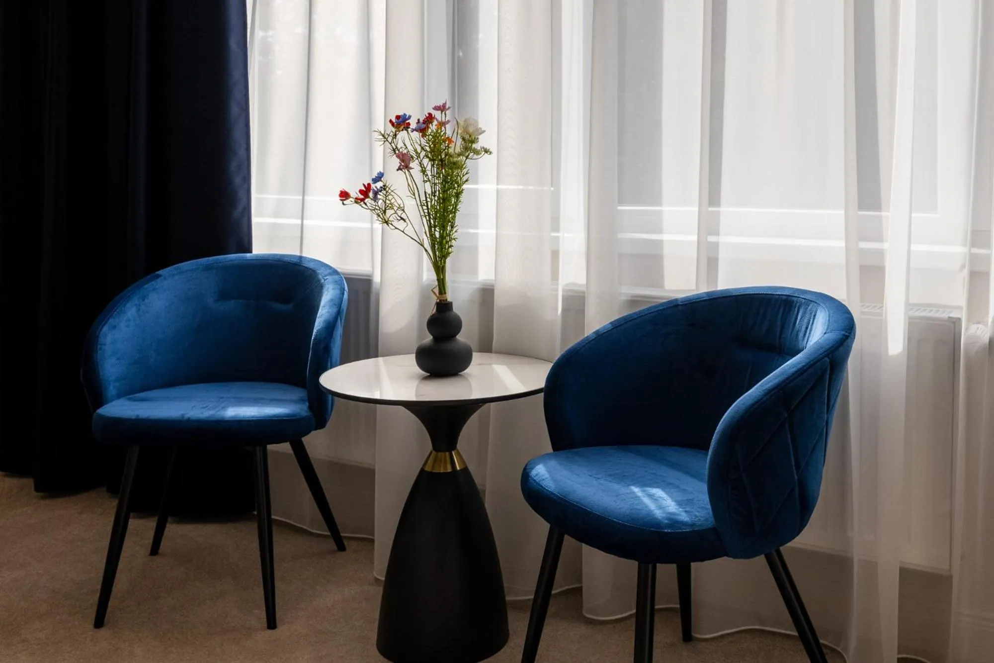 Photo of the whole room in Art Hotel