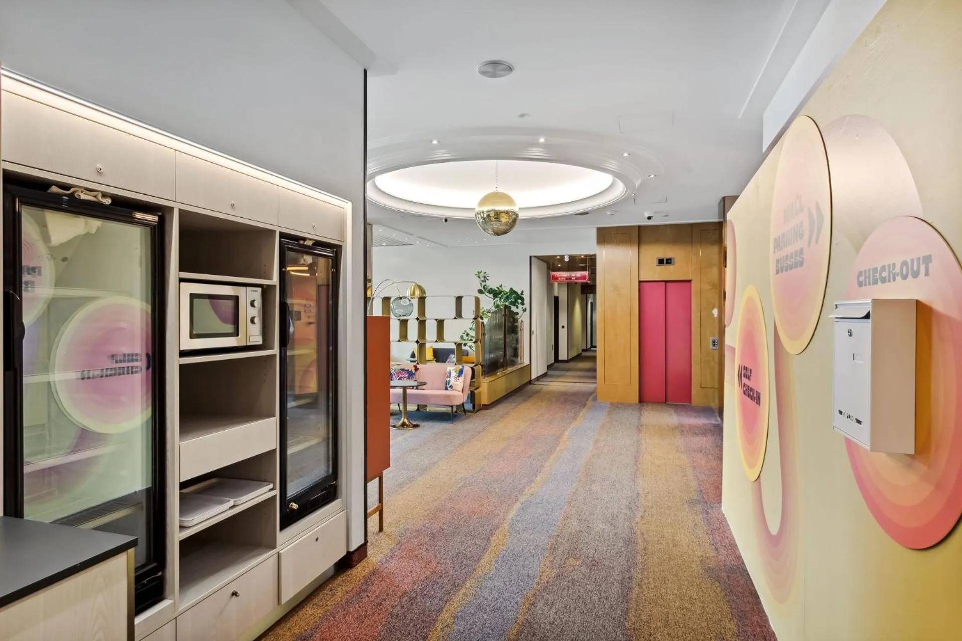 Lobby or reception in becozy Au Parc Retro Edition Self-Check-In Rooms & Studios Fribourg
