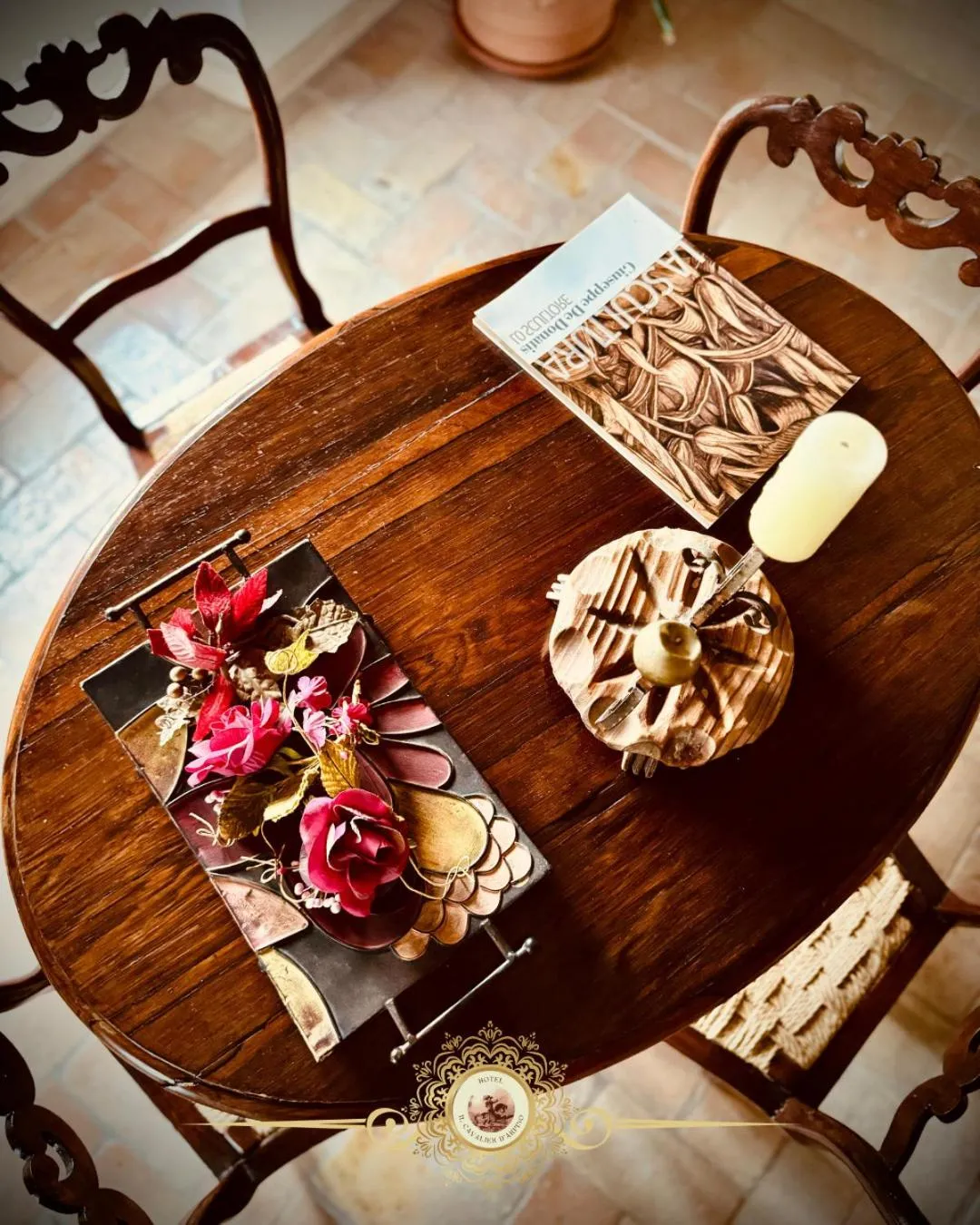 Decorative detail in Hotel Il Cavalier D'Arpino