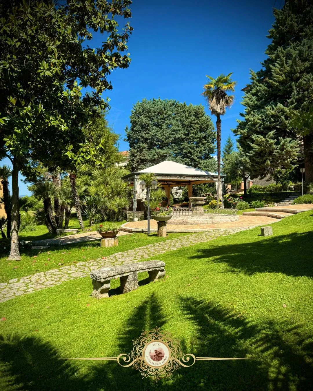 Garden in Hotel Il Cavalier D'Arpino