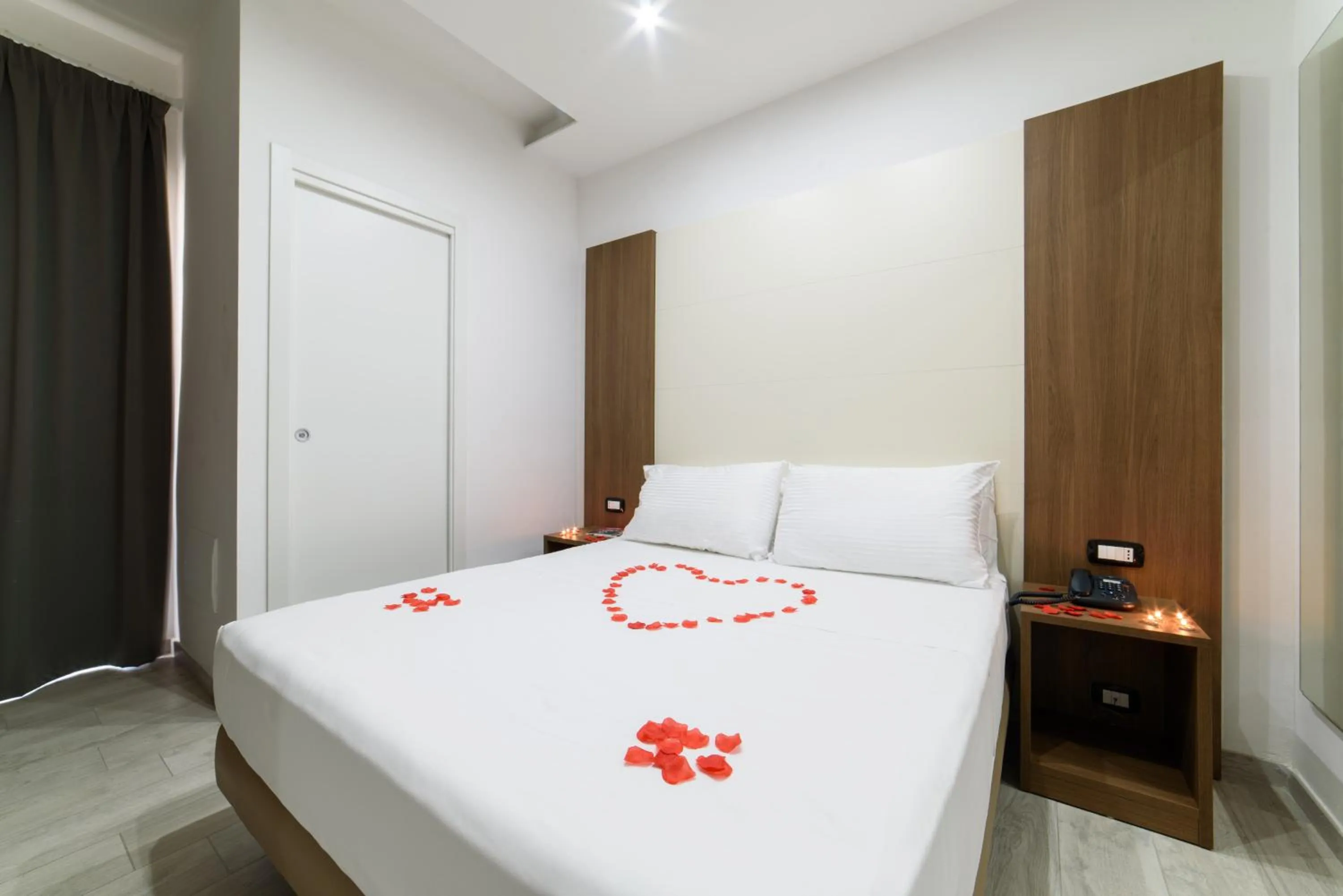 Photo of the whole room, Bed in Hotel La Mela