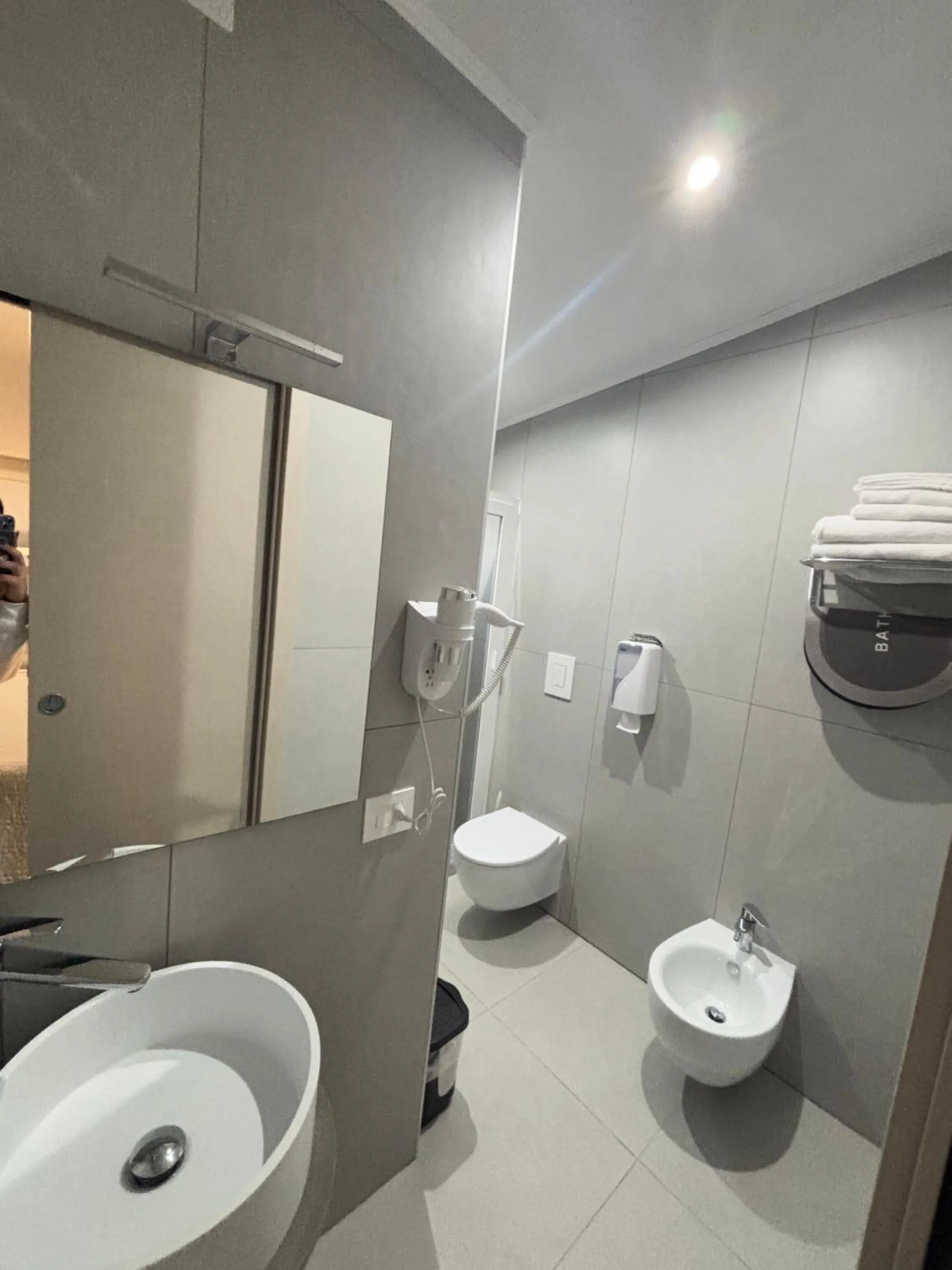 Bathroom in Hotel La Mela