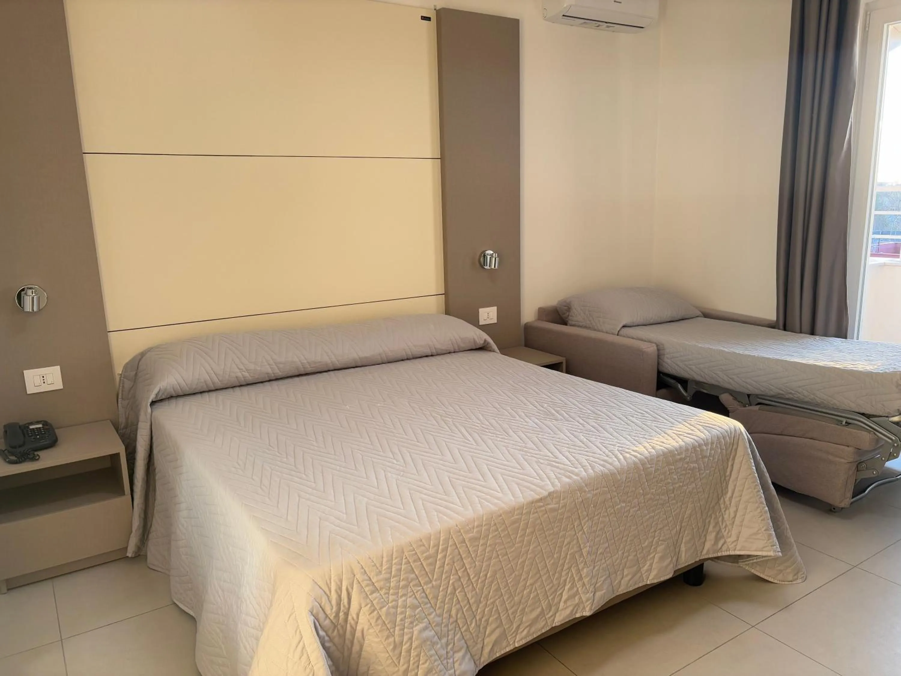 Photo of the whole room, Bed in Hotel La Mela