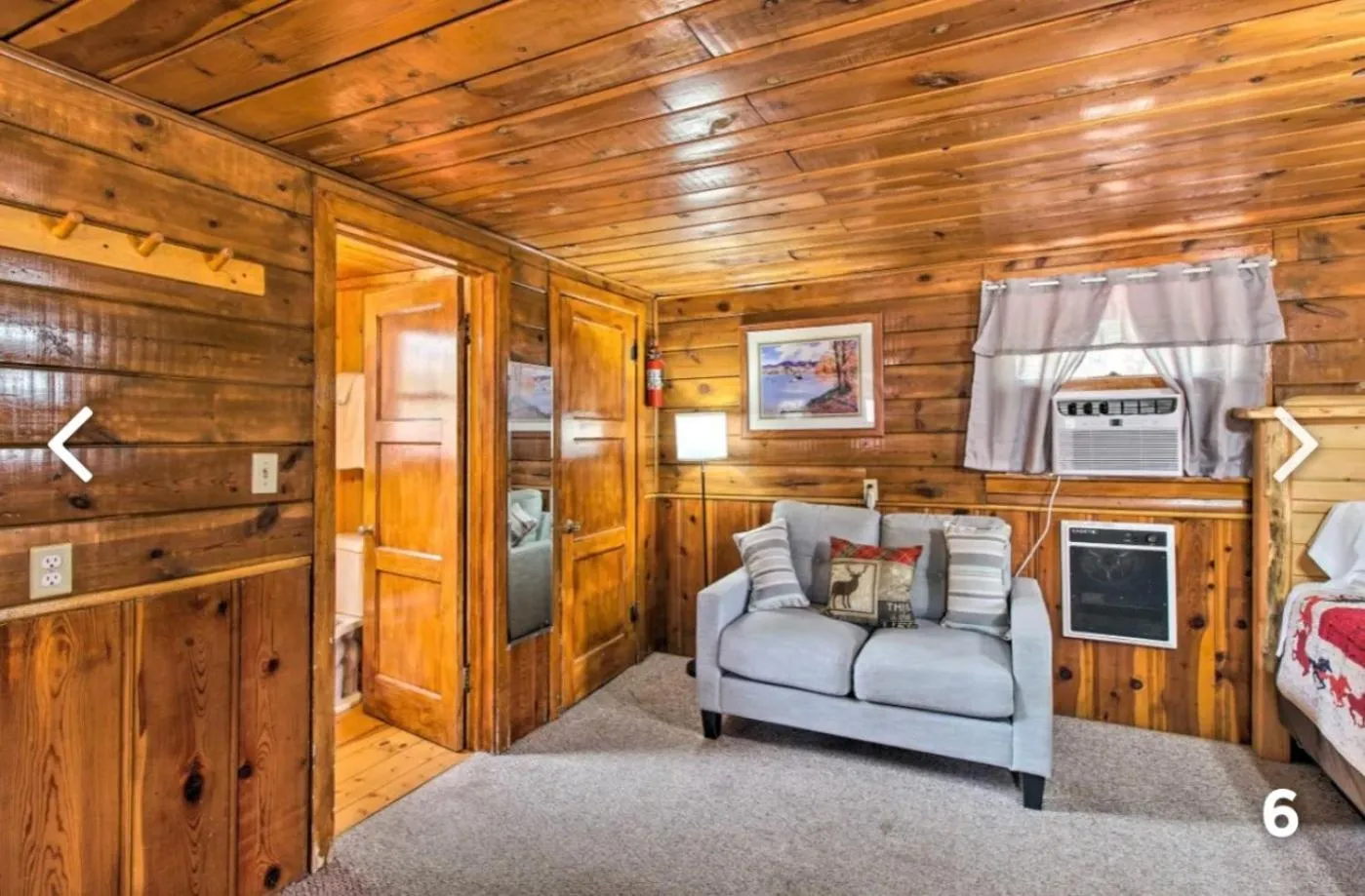 Seating area in Hidden Rest Cabins and Resort