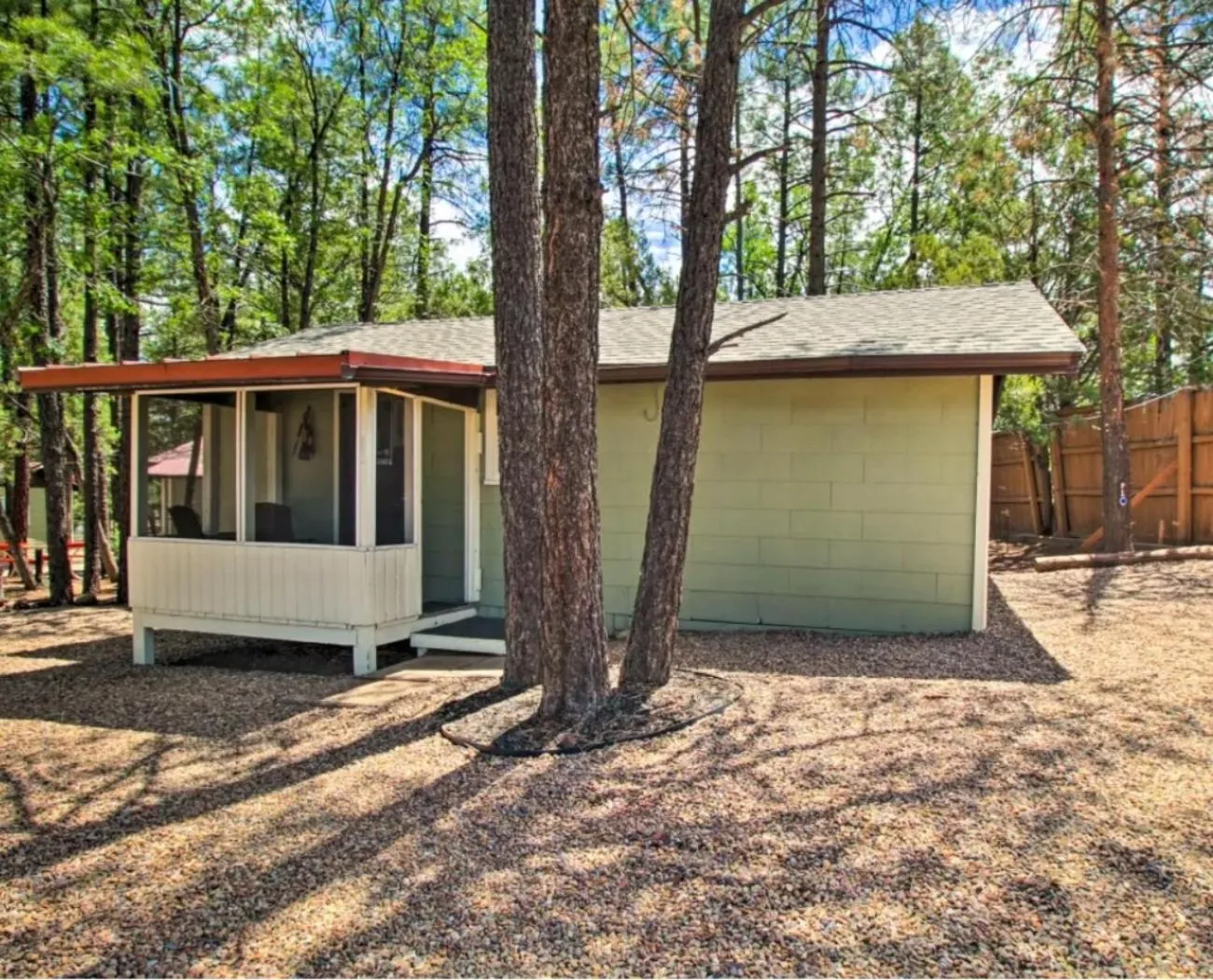 Property building in Hidden Rest Cabins and Resort