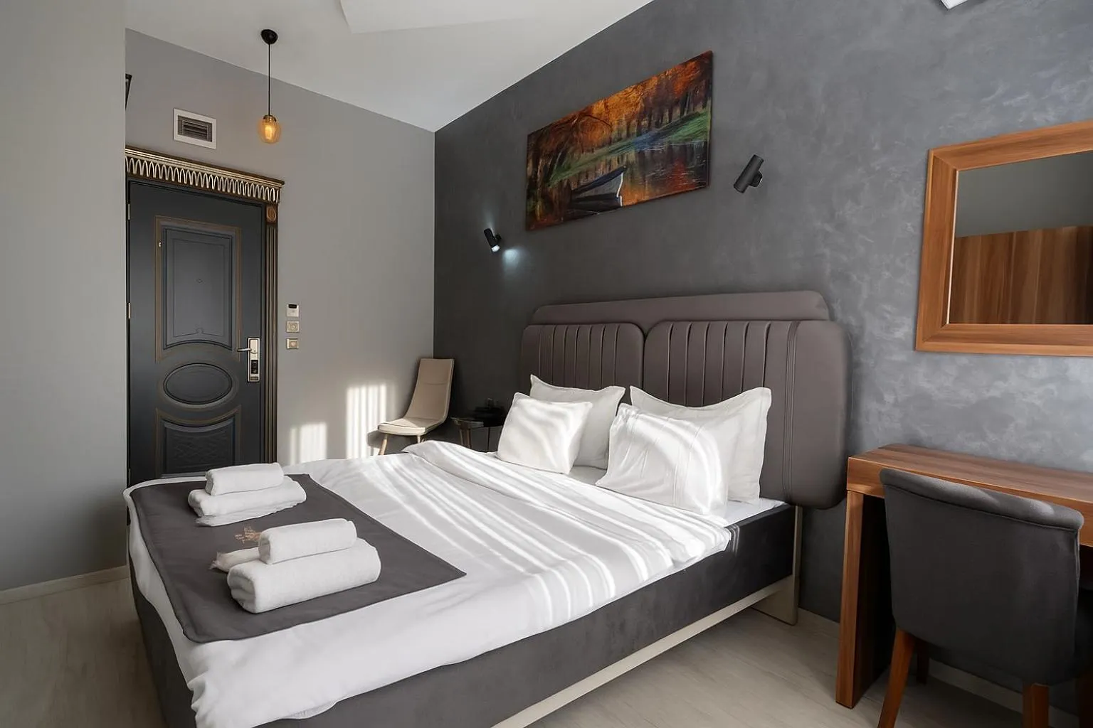 Bed in Monezza Avcılar