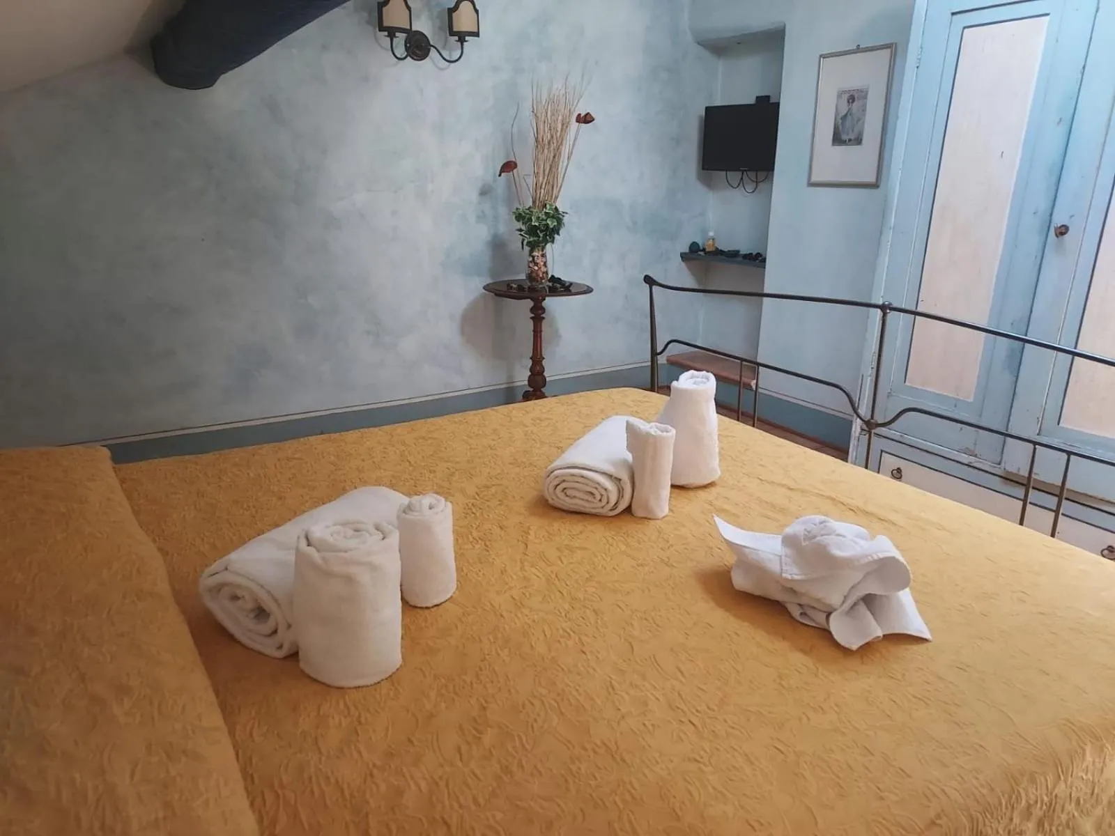 Bed in B&B Baldovino di Monte