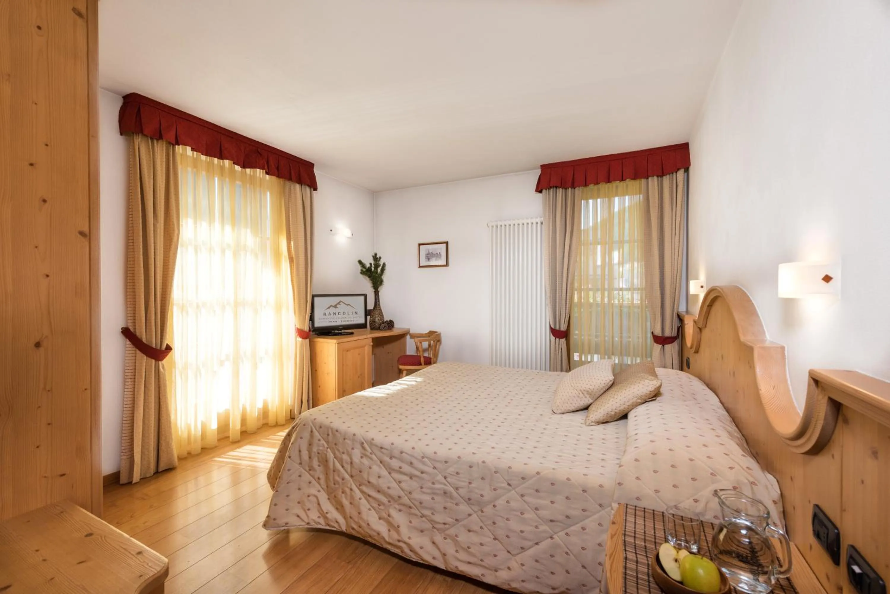 Photo of the whole room, Bed in Romantic Charming Hotel Rancolin