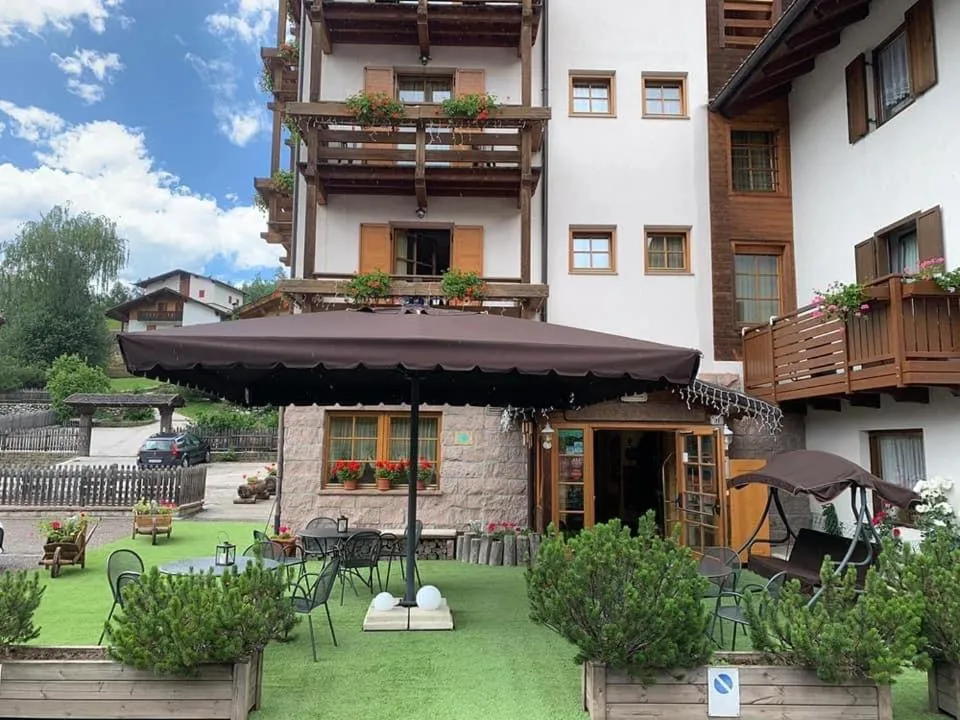 Garden in Romantic Charming Hotel Rancolin