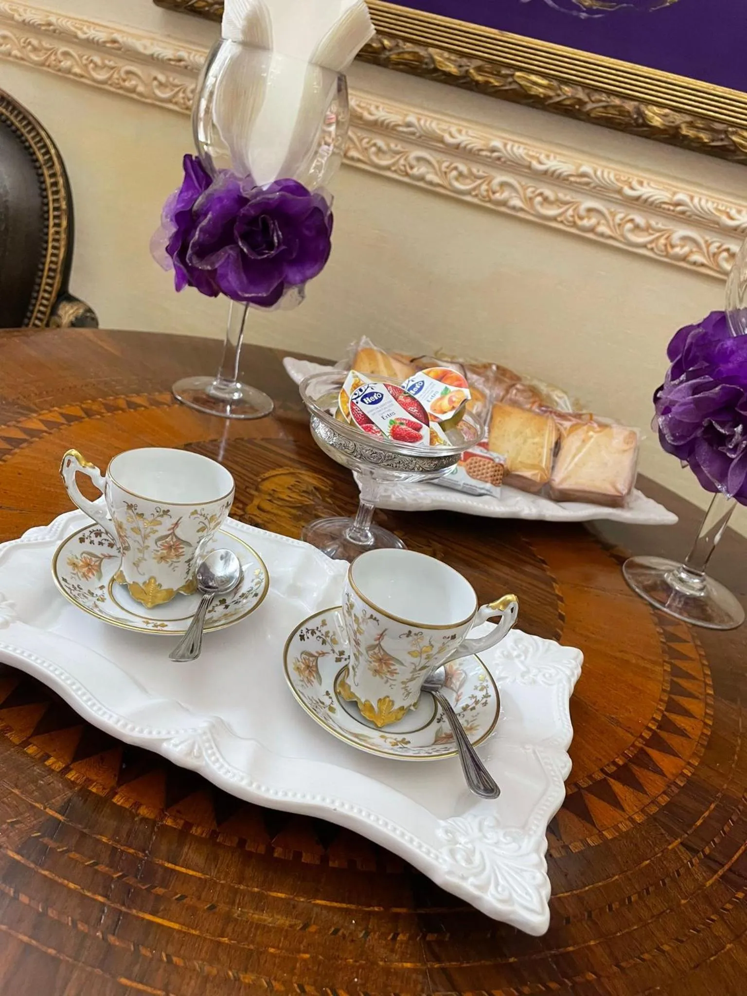 Coffee/tea facilities in Regina Suite