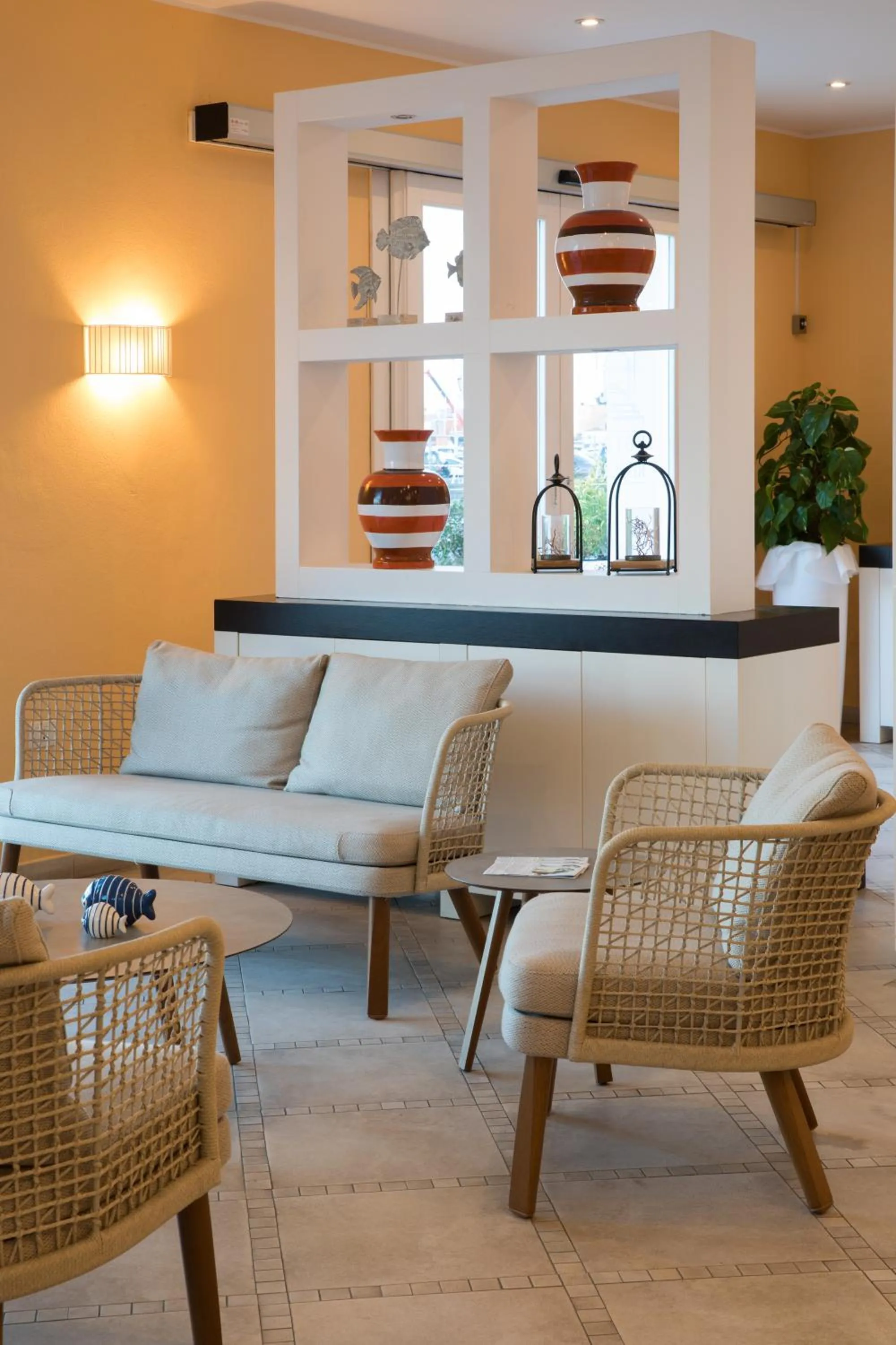 Lobby or reception in Lu' Hotel Riviera - Carloforte