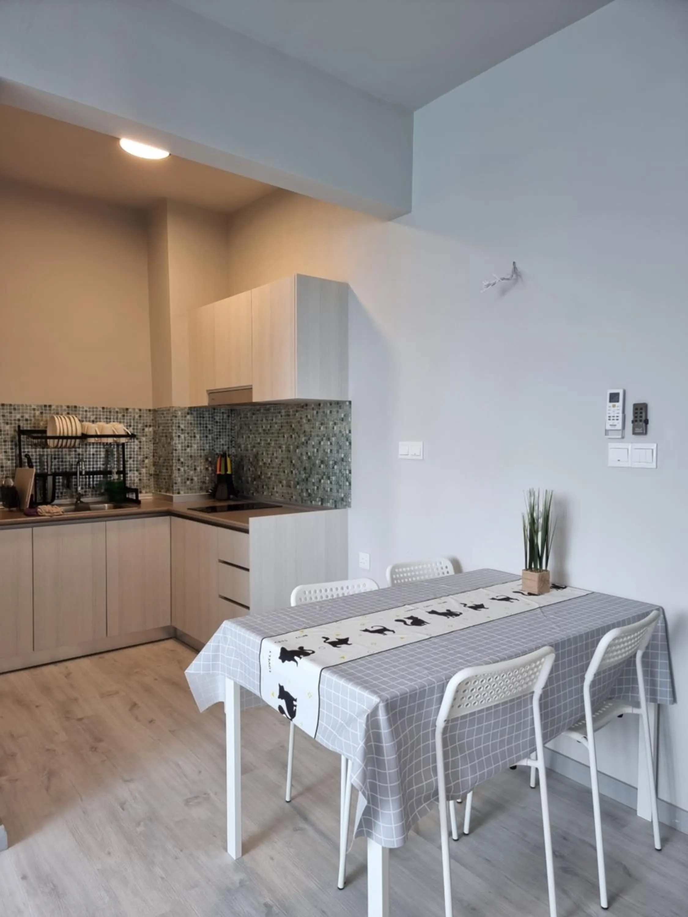Kitchen or kitchenette in Nana Homestay - Jesselton quay