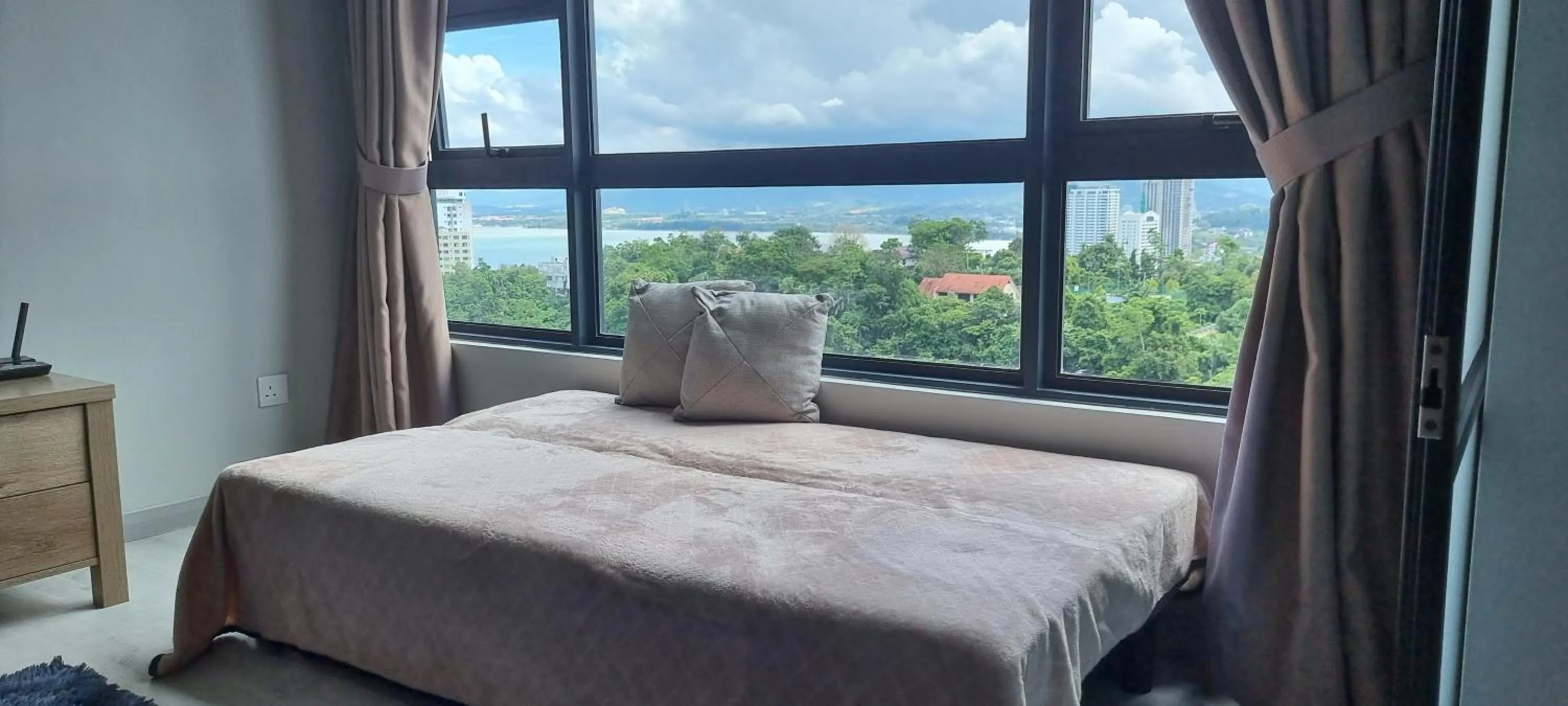 Natural landscape, Bed in Nana Homestay - Jesselton quay