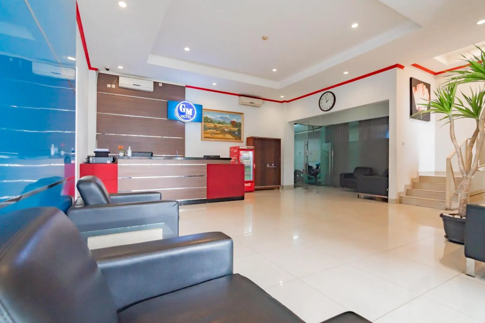 Lobby or reception in Urbanview Hotel Grand Malabar Bandung