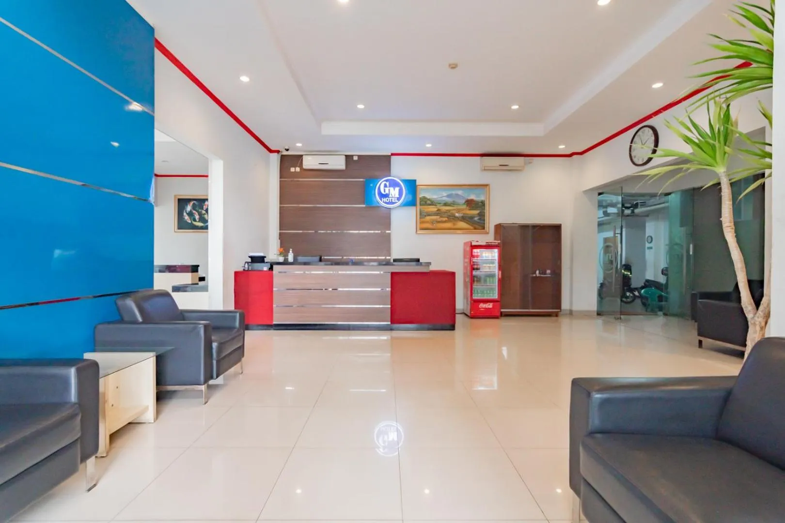 Lobby or reception in Urbanview Hotel Grand Malabar Bandung
