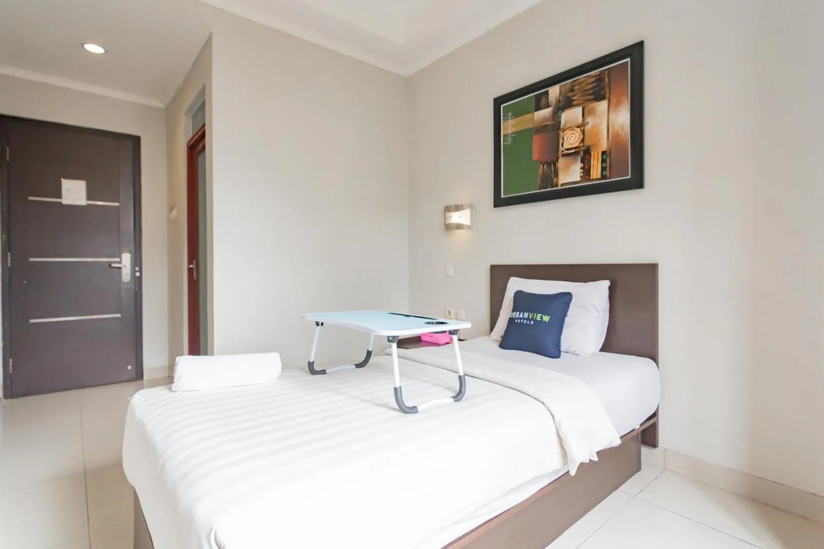 Bedroom, Bed in Urbanview Hotel Grand Malabar Bandung