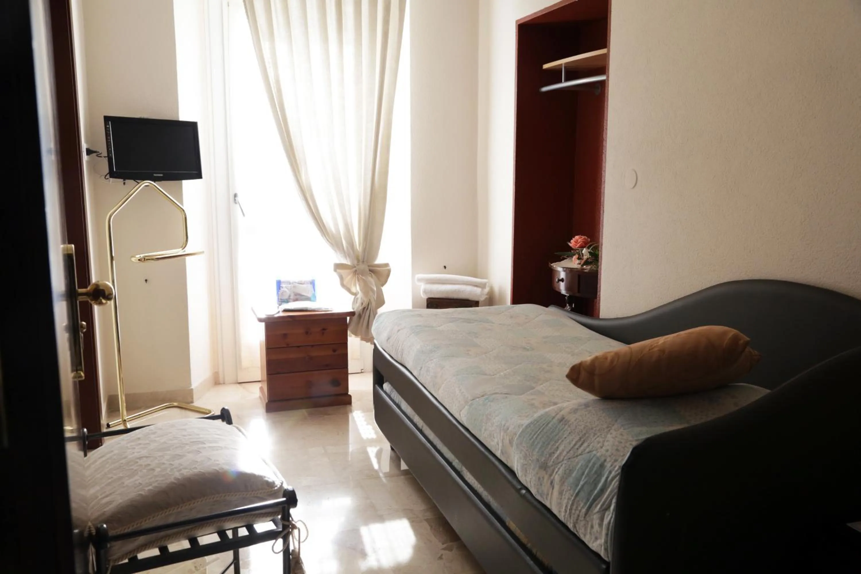 Decorative detail, Bed in Aurora