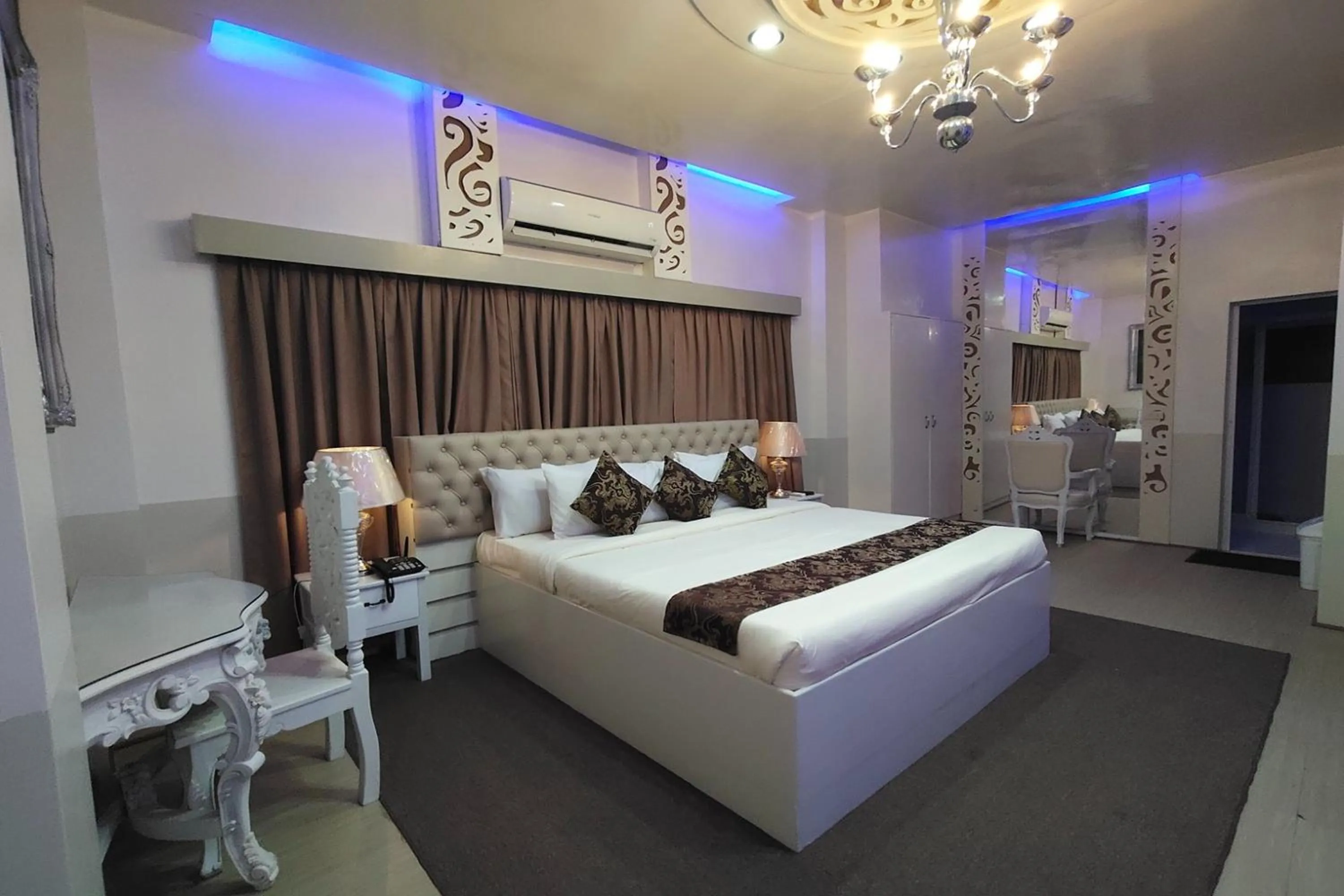 Bed in Bergamo Hotel Lingayen