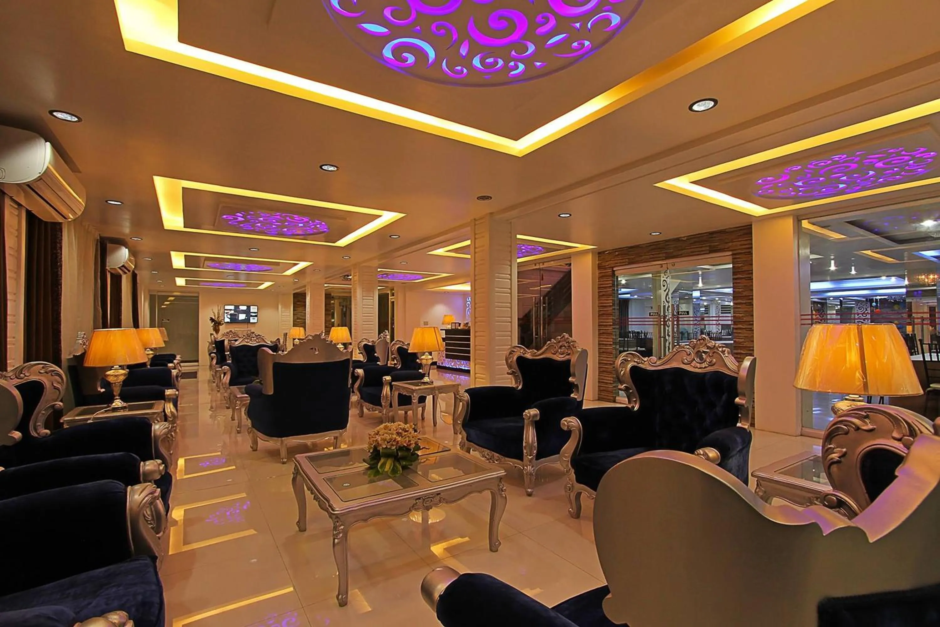 Seating area in Bergamo Hotel Lingayen