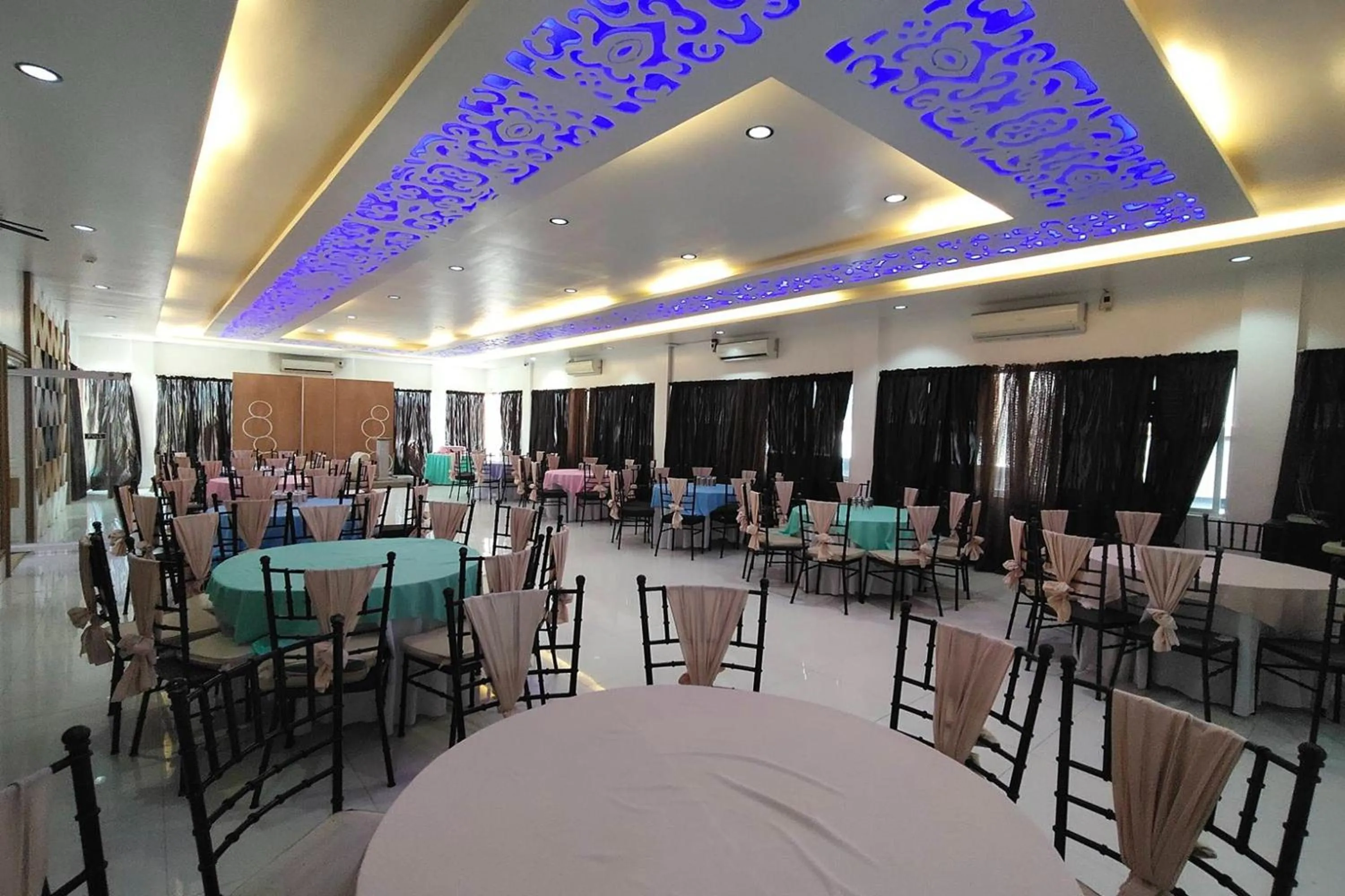 Meeting/conference room in Bergamo Hotel Lingayen