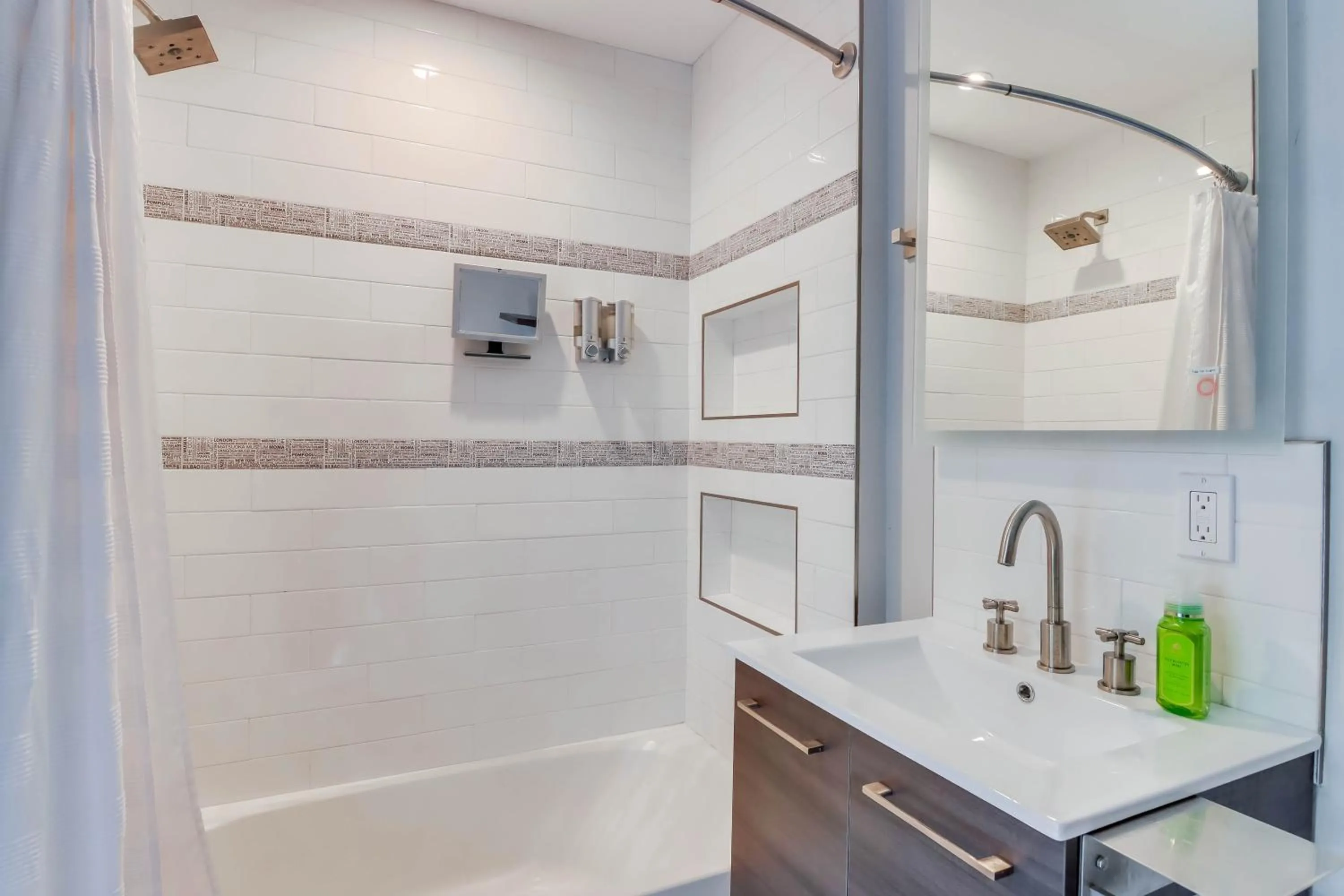 Shower in Contemporary Ocean Sunset Views with Firepit Pt Loma close to PLNU