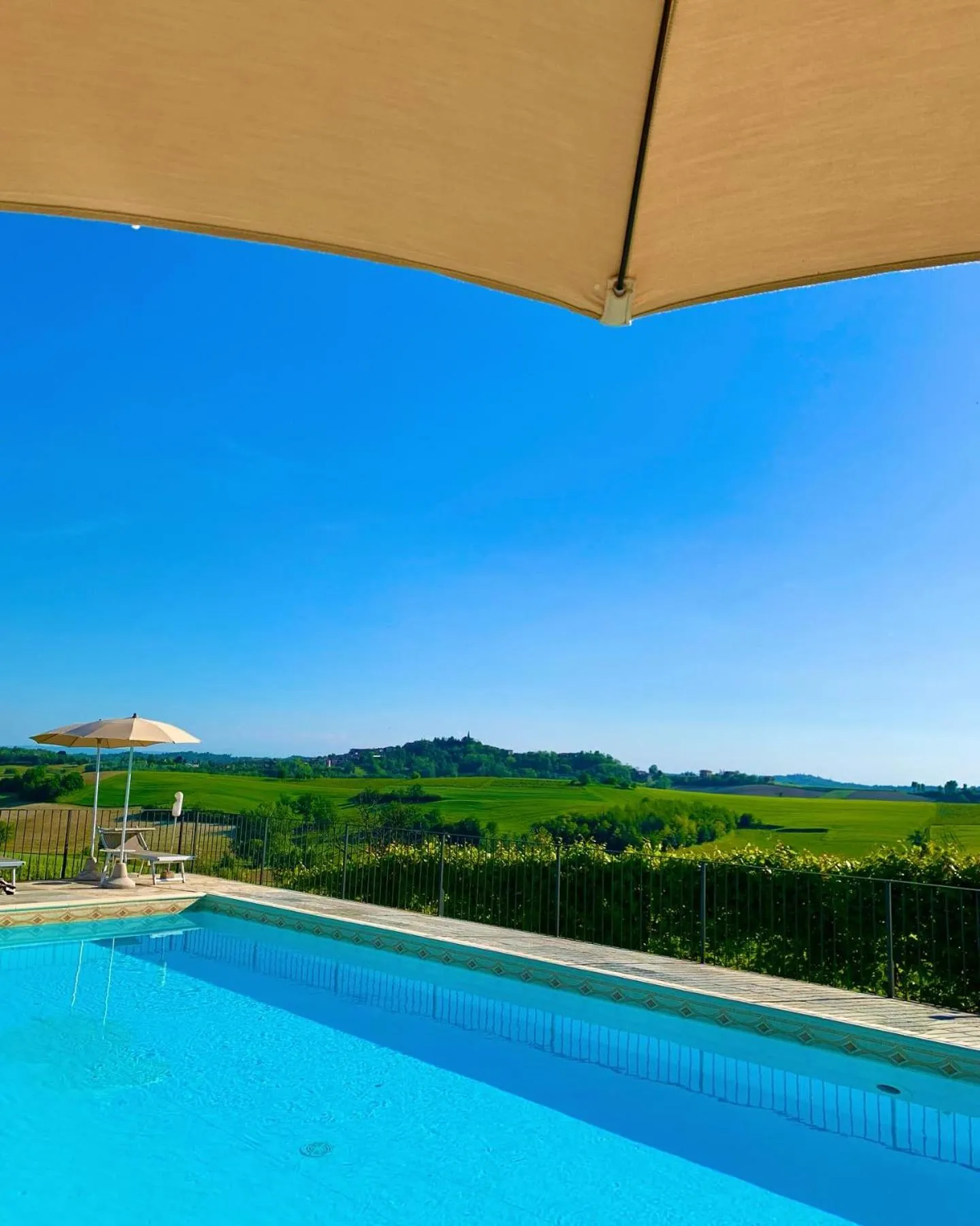 Pool view in Relais Castello di Razzano
