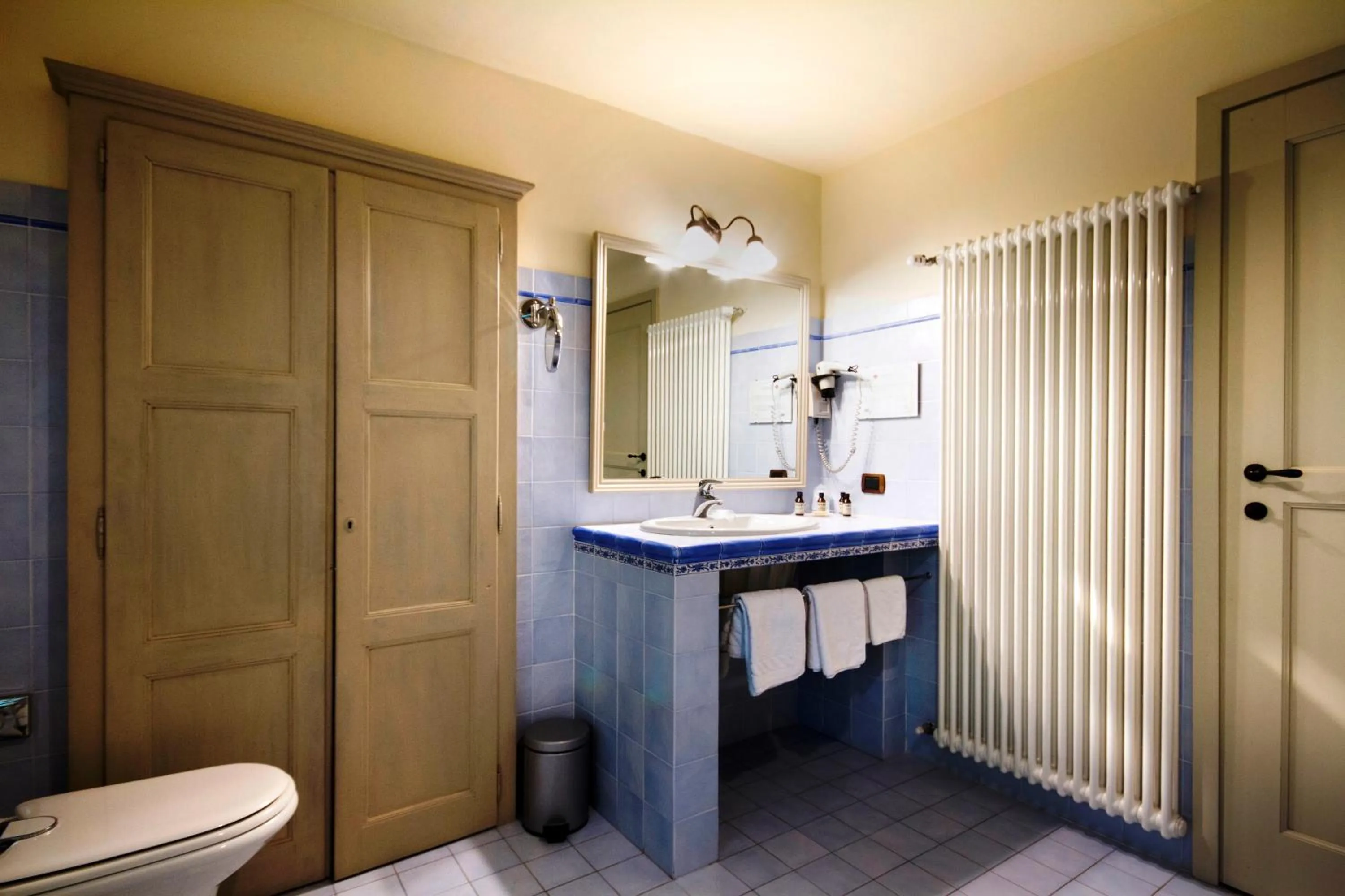 Bathroom in Relais Castello di Razzano