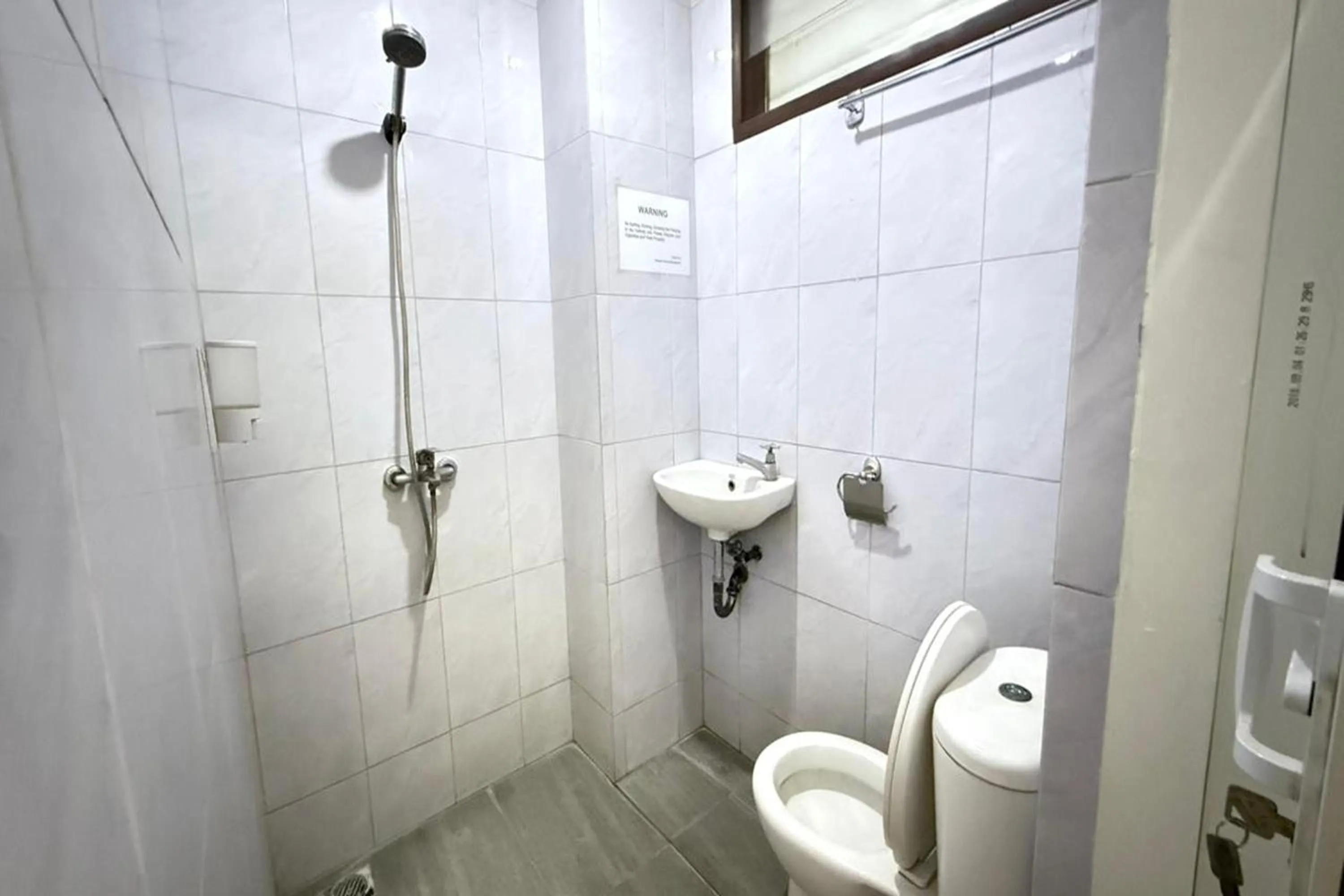 Bathroom in Senayan Suites