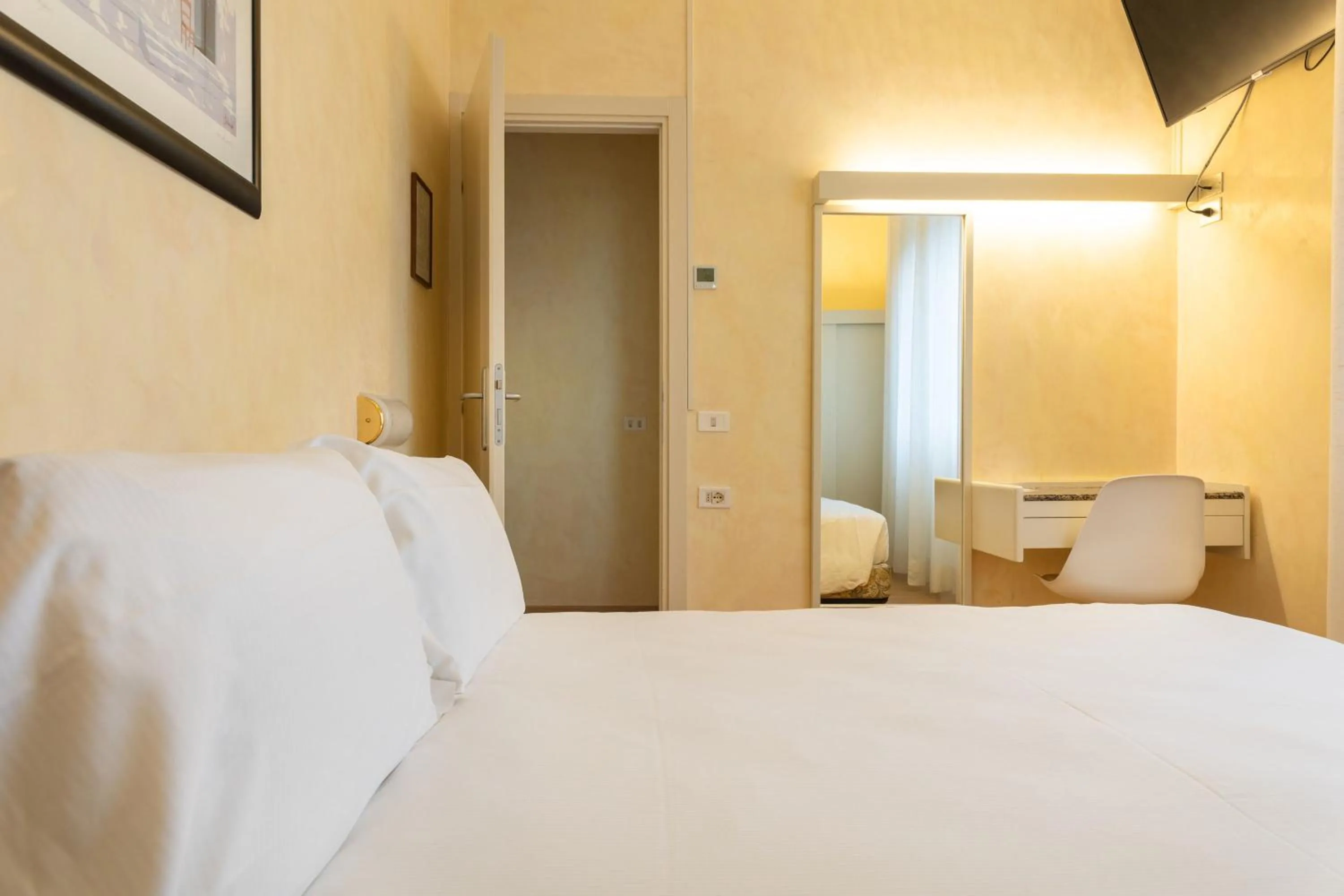 Photo of the whole room, Bed in Hotel Rosabianca