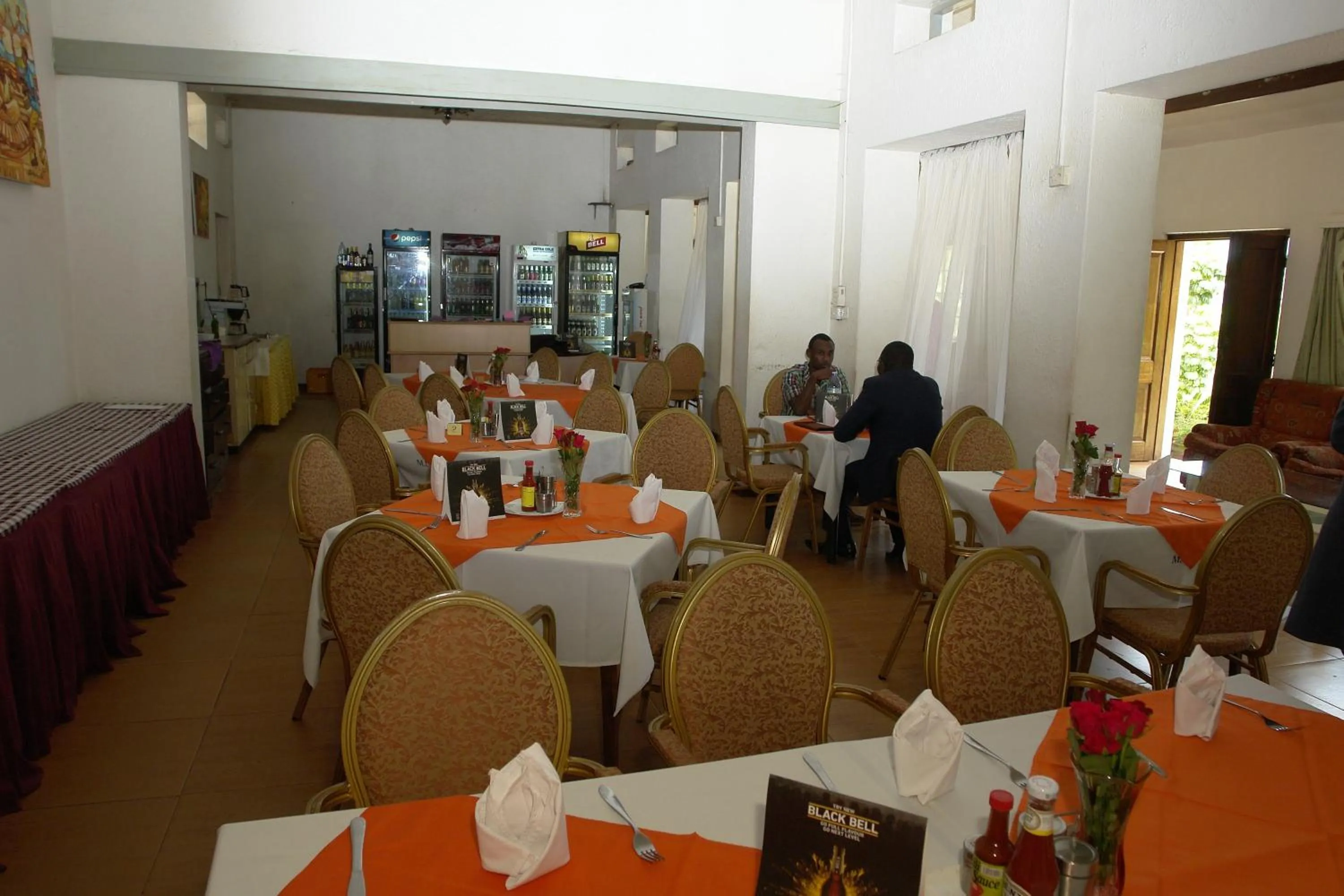 Restaurant/places to eat in MAKERERE UNIVERSITY GUEST HOUSE
