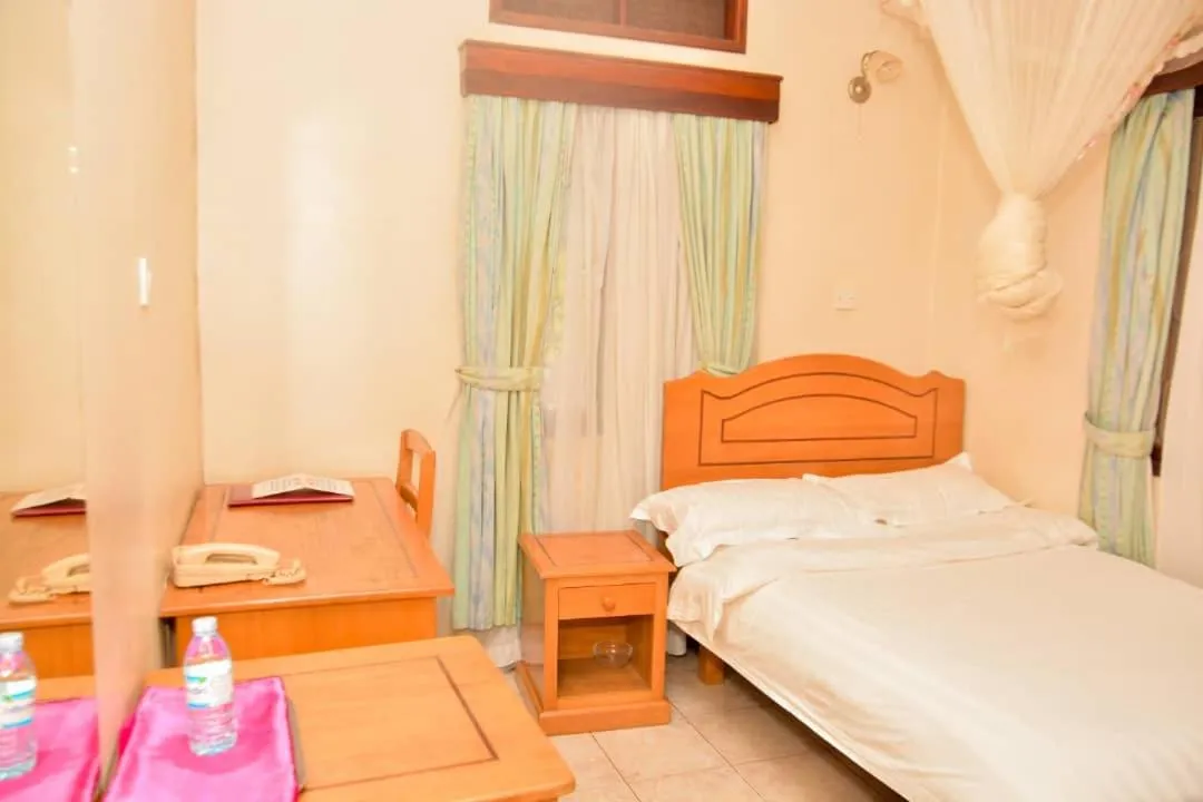 Bed in MAKERERE UNIVERSITY GUEST HOUSE