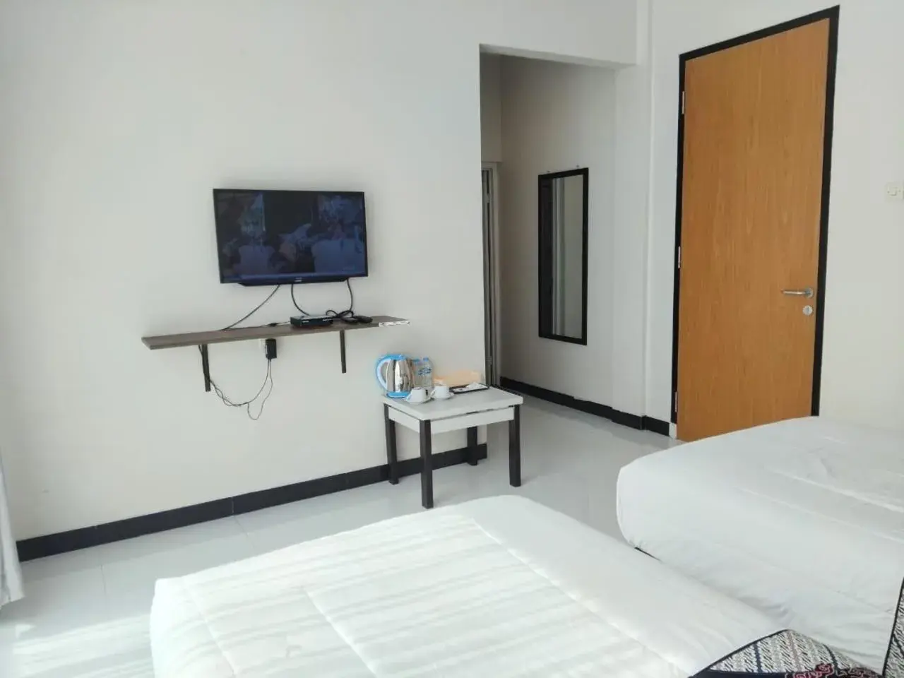 Superior Twin Room in Hotel Bima Majalengka Superior Twin Room in Hotel Bima Majalengka