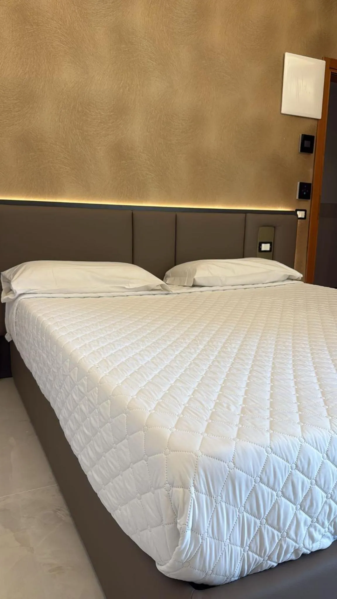 Bed in Hotel Kursaal