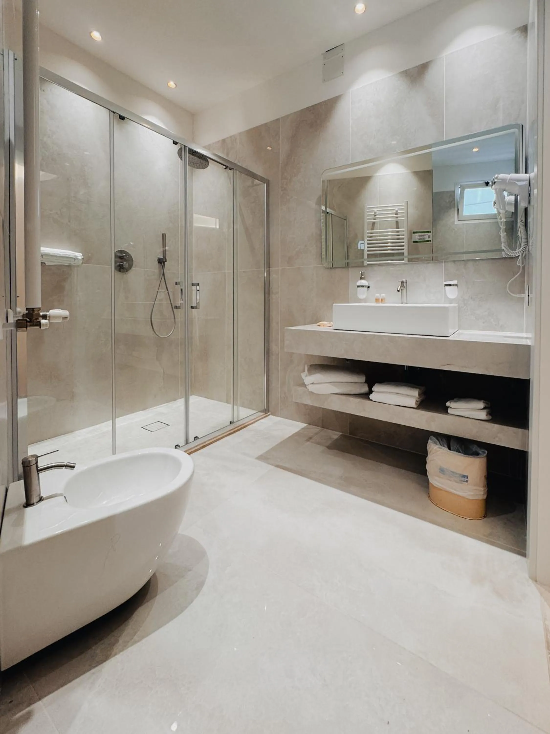 Bathroom in Hotel Kursaal