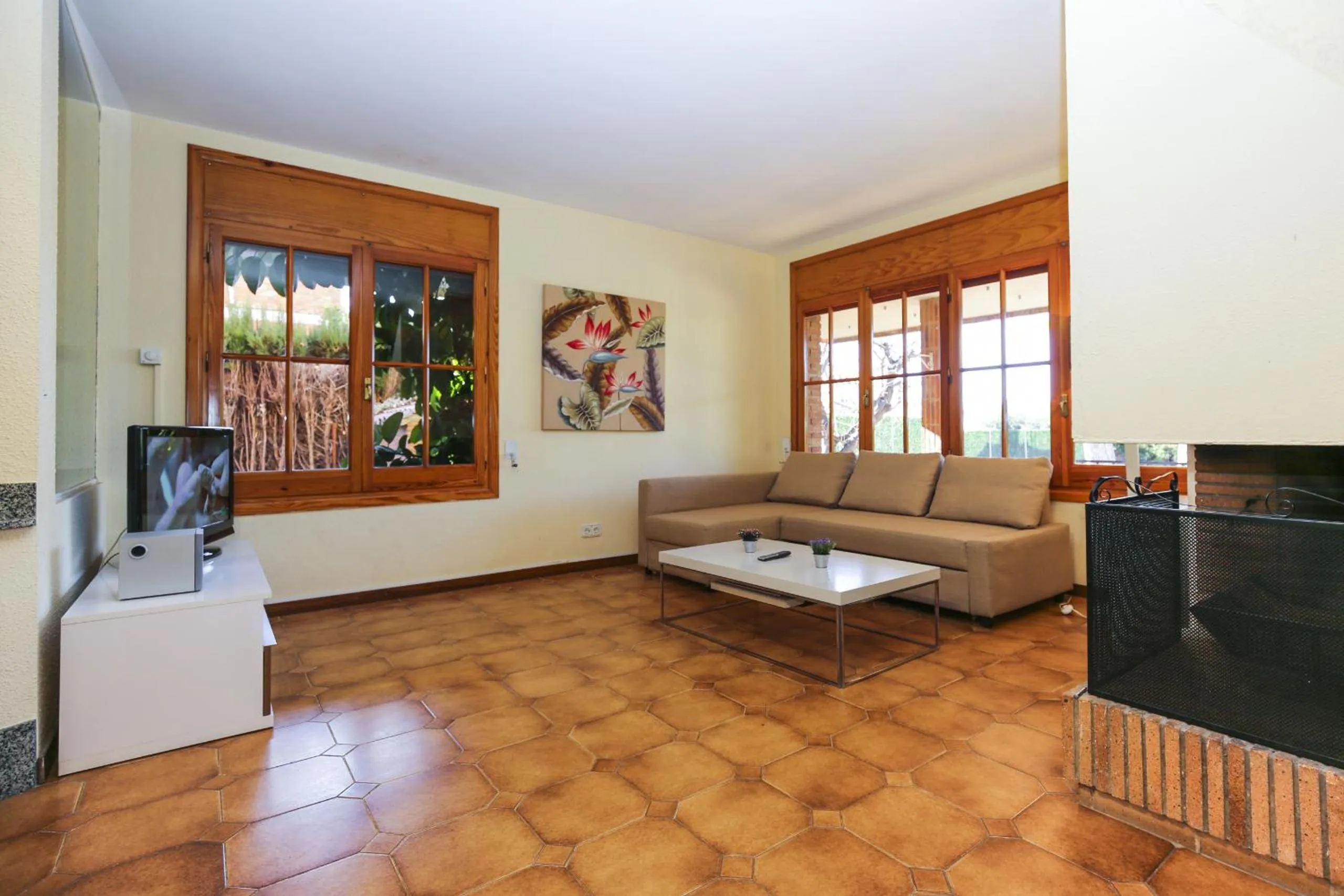 Communal lounge/ TV room in GERANIS VILLA ONLY FAMILIES Planet Costa Dorada