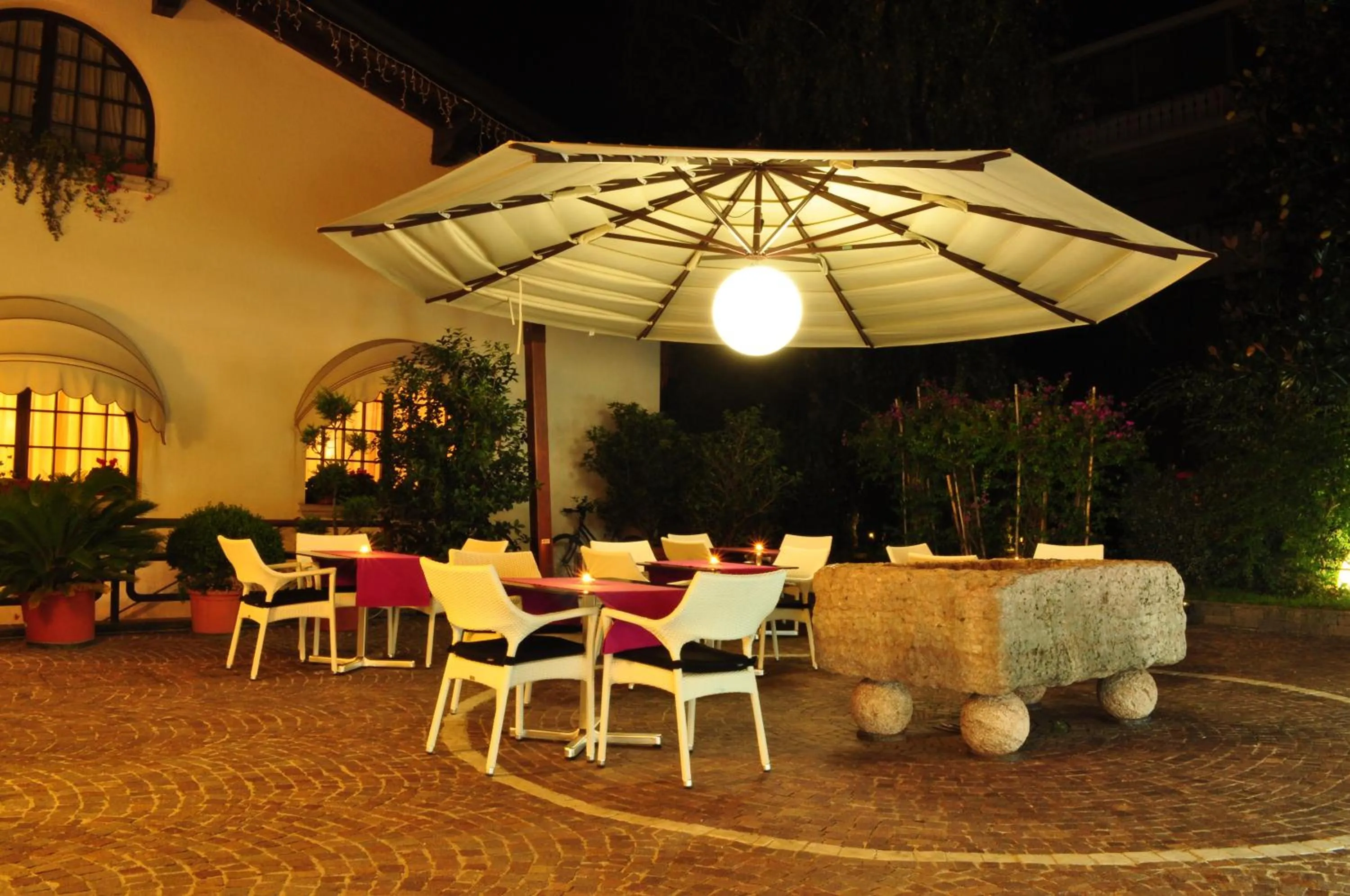 Night in Hotel Prata Verde