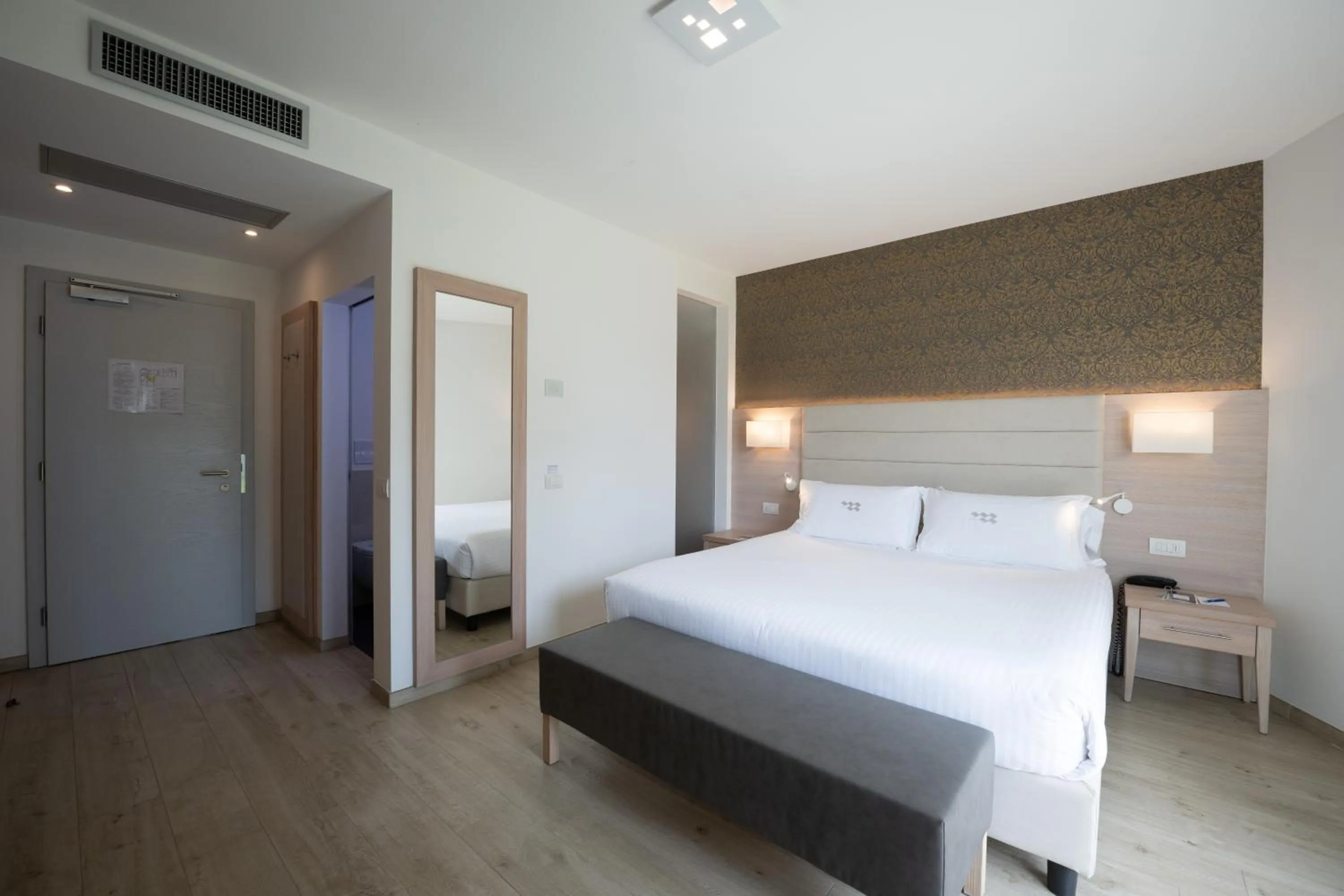 Photo of the whole room in Hotel Bellariva